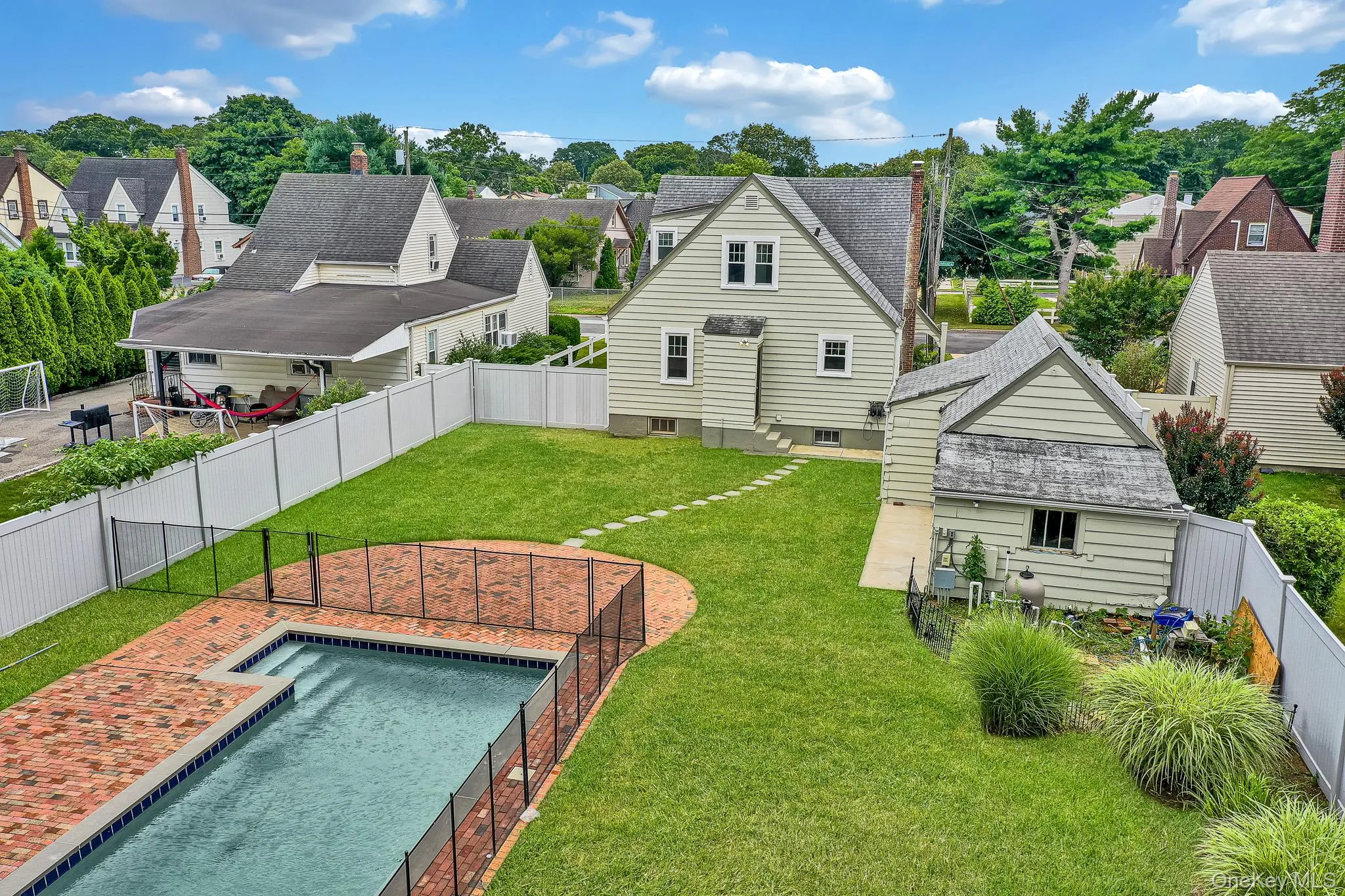 475 Ashland Avenue, Hempstead, NY, 3 Bedrooms Bedrooms, 9 Rooms Rooms,2 BathroomsBathrooms,Residential,For Rent,Ashland,0,1023776 475 Ashland Avenue, Hempstead, NY, 3 Bedrooms Bedrooms, 9 Rooms Rooms,2 BathroomsBathrooms,Residential,For Rent,Ashland,0,1023776