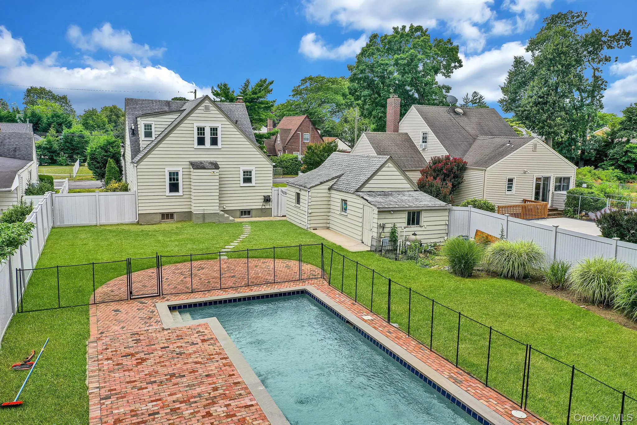 475 Ashland Avenue, Hempstead, NY, 3 Bedrooms Bedrooms, 9 Rooms Rooms,2 BathroomsBathrooms,Residential,For Rent,Ashland,0,1023776 475 Ashland Avenue, Hempstead, NY, 3 Bedrooms Bedrooms, 9 Rooms Rooms,2 BathroomsBathrooms,Residential,For Rent,Ashland,0,1023776