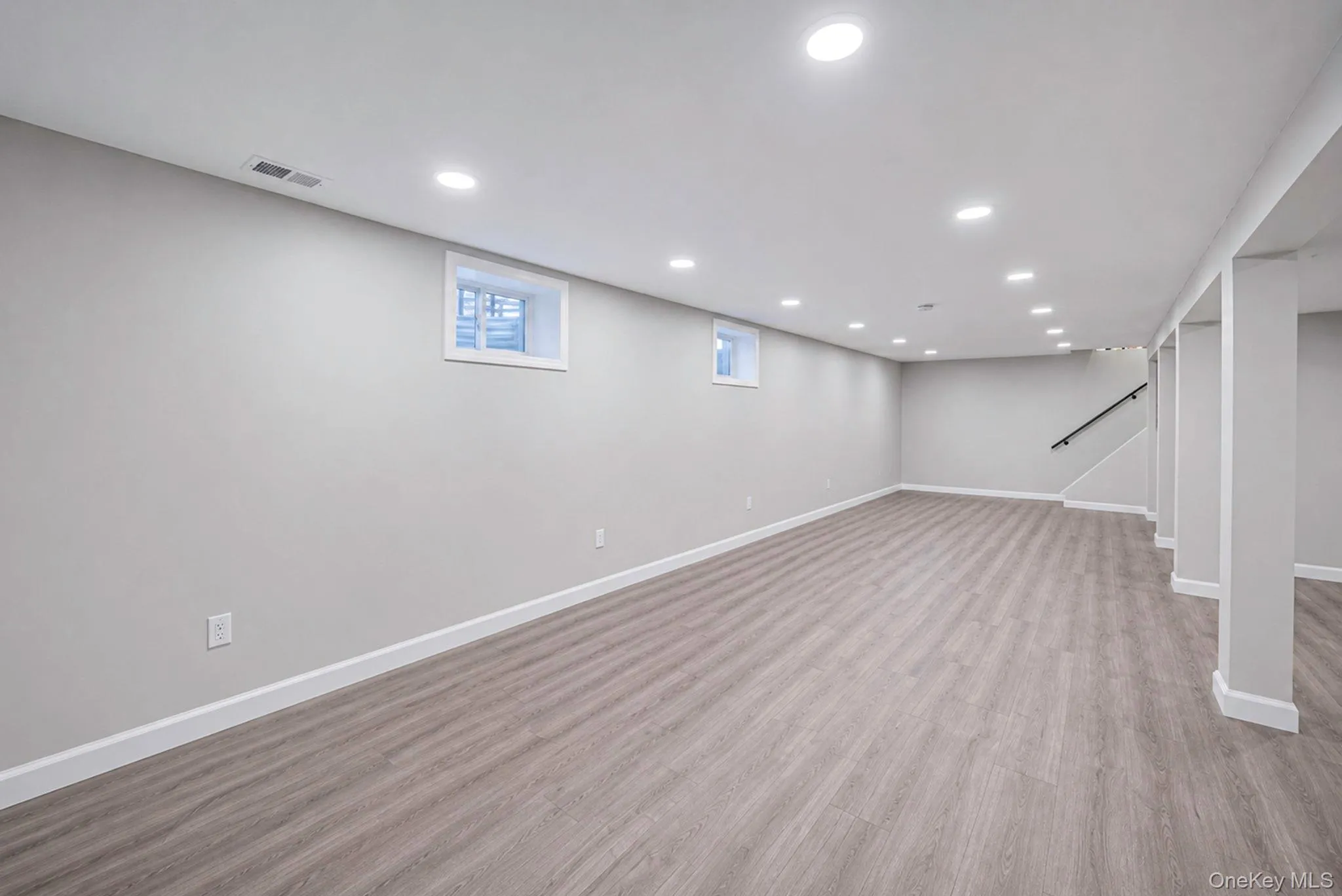 28 High Street, Oyster Bay, NY, 3 Bedrooms Bedrooms, 7 Rooms Rooms,2 BathroomsBathrooms,Residential,For Rent,High,0,1023778 28 High Street, Oyster Bay, NY, 3 Bedrooms Bedrooms, 7 Rooms Rooms,2 BathroomsBathrooms,Residential,For Rent,High,0,1023778