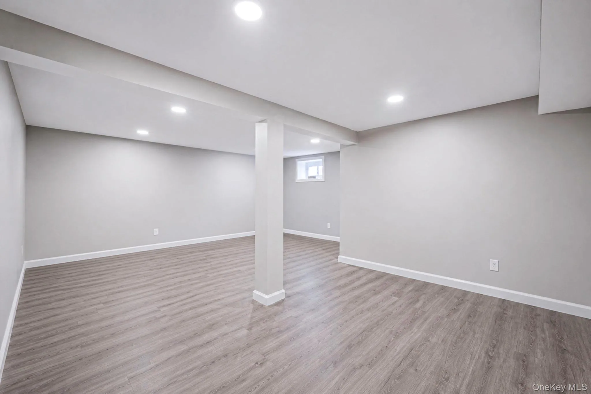 28 High Street, Oyster Bay, NY, 3 Bedrooms Bedrooms, 7 Rooms Rooms,2 BathroomsBathrooms,Residential,For Rent,High,0,1023778 28 High Street, Oyster Bay, NY, 3 Bedrooms Bedrooms, 7 Rooms Rooms,2 BathroomsBathrooms,Residential,For Rent,High,0,1023778