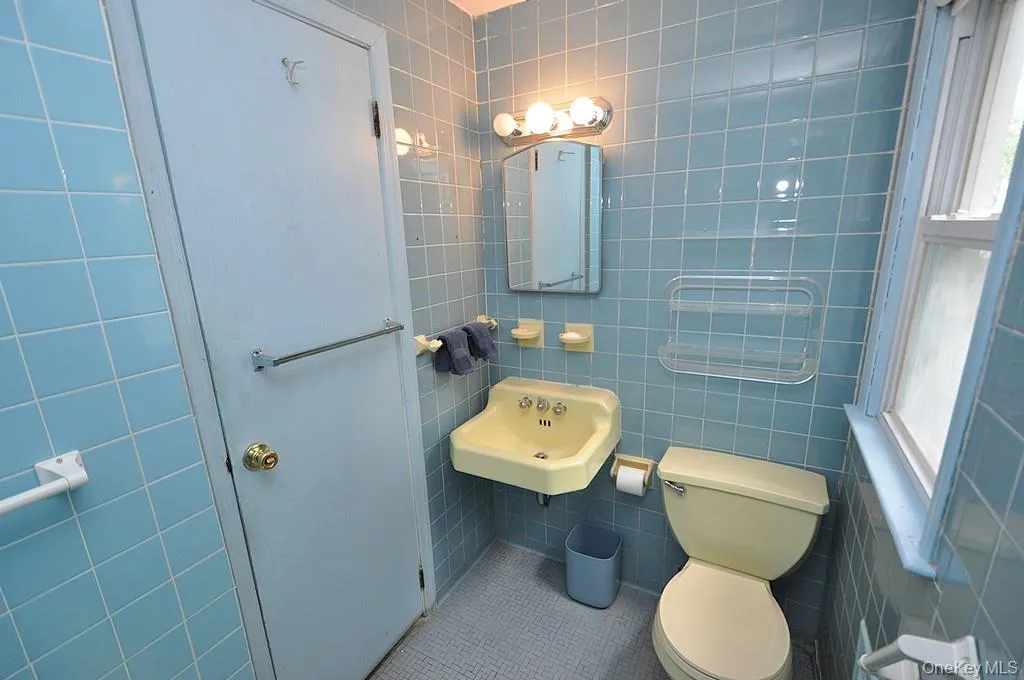 Upstairs Full Bathroom View 1 Upstairs Full Bathroom View 1