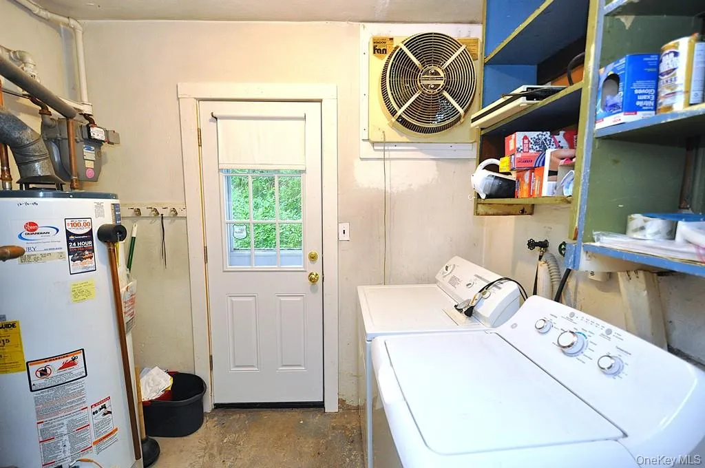 Utility Room with access to the back yard. Utility Room with access to the back yard.
