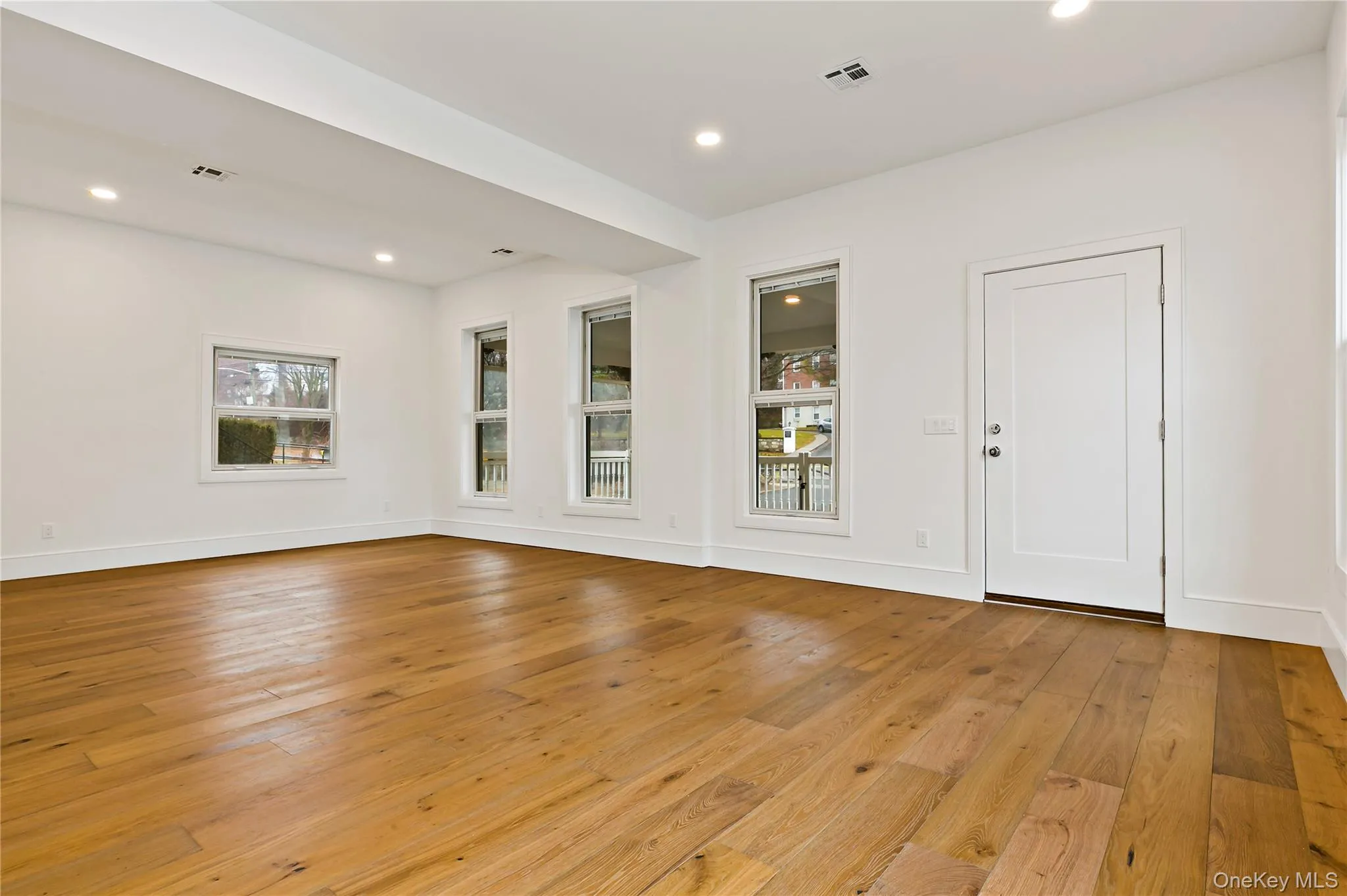 92 Highland Avenue, Ossining, NY, 2 Bedrooms Bedrooms, 5 Rooms Rooms,1 BathroomBathrooms,Residential Lease,For Rent,Highland,0,1023785 92 Highland Avenue, Ossining, NY, 2 Bedrooms Bedrooms, 5 Rooms Rooms,1 BathroomBathrooms,Residential Lease,For Rent,Highland,0,1023785