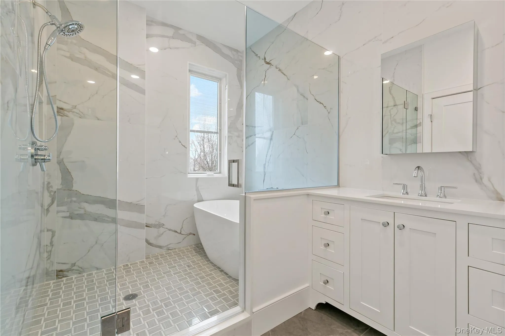 92 Highland Avenue, Ossining, NY, 2 Bedrooms Bedrooms, 5 Rooms Rooms,1 BathroomBathrooms,Residential Lease,For Rent,Highland,0,1023785 92 Highland Avenue, Ossining, NY, 2 Bedrooms Bedrooms, 5 Rooms Rooms,1 BathroomBathrooms,Residential Lease,For Rent,Highland,0,1023785