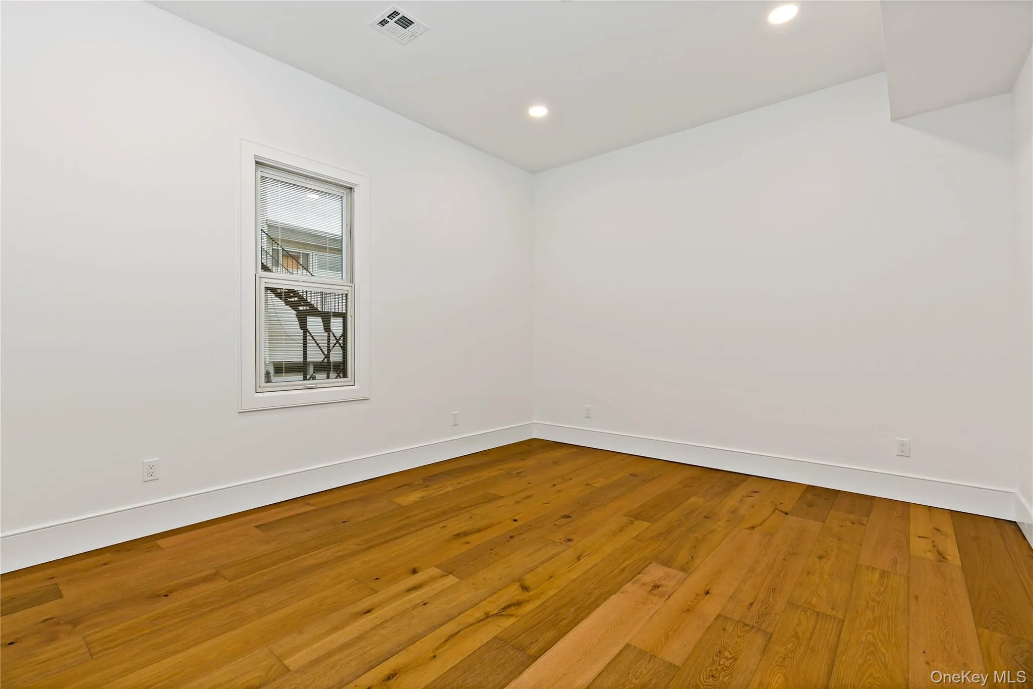 92 Highland Avenue, Ossining, NY, 2 Bedrooms Bedrooms, 5 Rooms Rooms,1 BathroomBathrooms,Residential Lease,For Rent,Highland,0,1023785 92 Highland Avenue, Ossining, NY, 2 Bedrooms Bedrooms, 5 Rooms Rooms,1 BathroomBathrooms,Residential Lease,For Rent,Highland,0,1023785