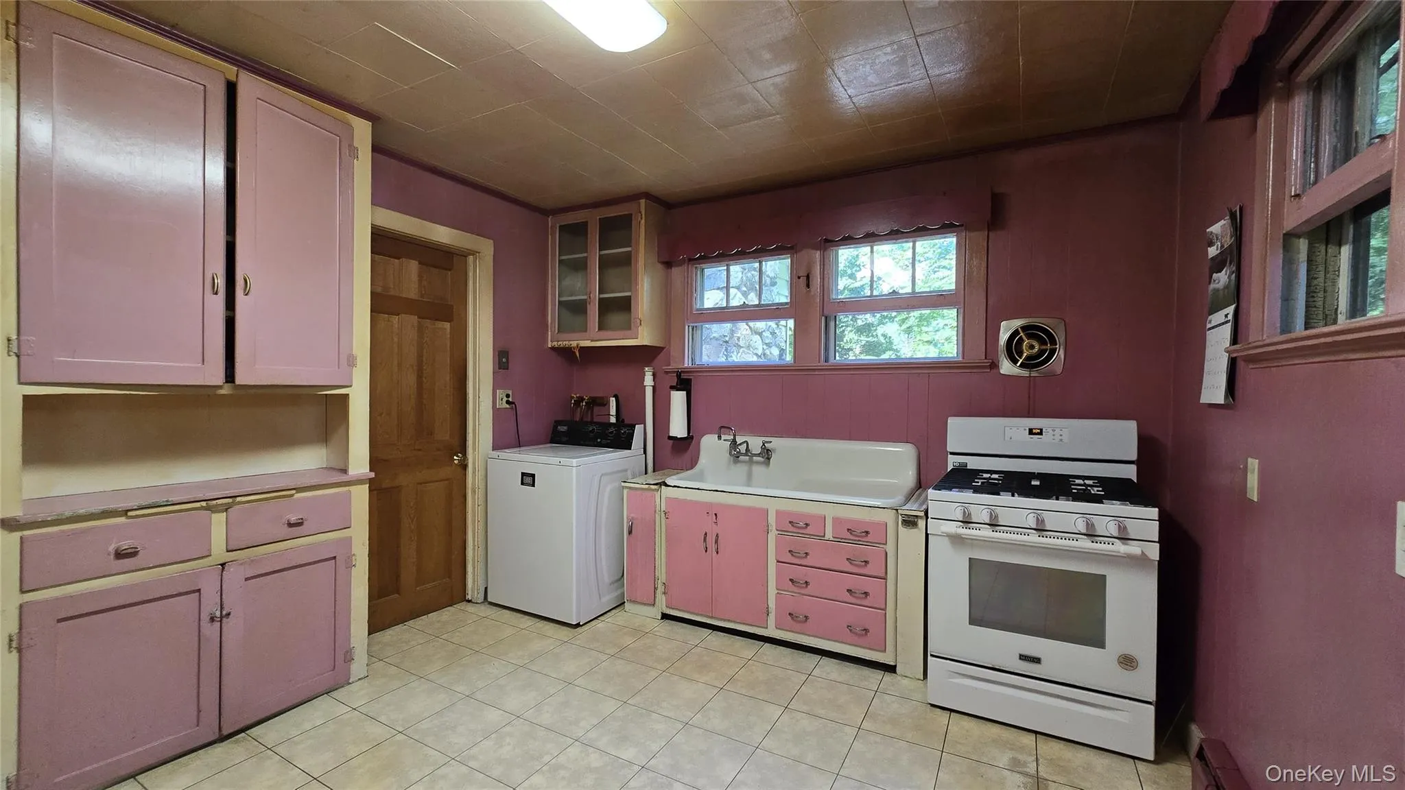 59 Becker Street, Putnam Valley, NY, 2 Bedrooms Bedrooms, 7 Rooms Rooms,1 BathroomBathrooms,Residential,For Rent,Becker,0,1023793 59 Becker Street, Putnam Valley, NY, 2 Bedrooms Bedrooms, 7 Rooms Rooms,1 BathroomBathrooms,Residential,For Rent,Becker,0,1023793