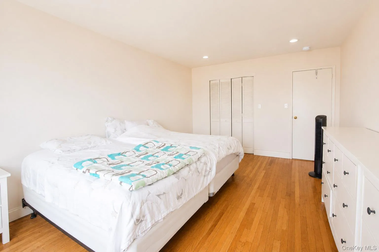 333 Broadway, Long Beach, NY, 2 Bedrooms Bedrooms, 5 Rooms Rooms,1 BathroomBathrooms,Residential,For Rent,Broadway,0,1023795 333 Broadway, Long Beach, NY, 2 Bedrooms Bedrooms, 5 Rooms Rooms,1 BathroomBathrooms,Residential,For Rent,Broadway,0,1023795