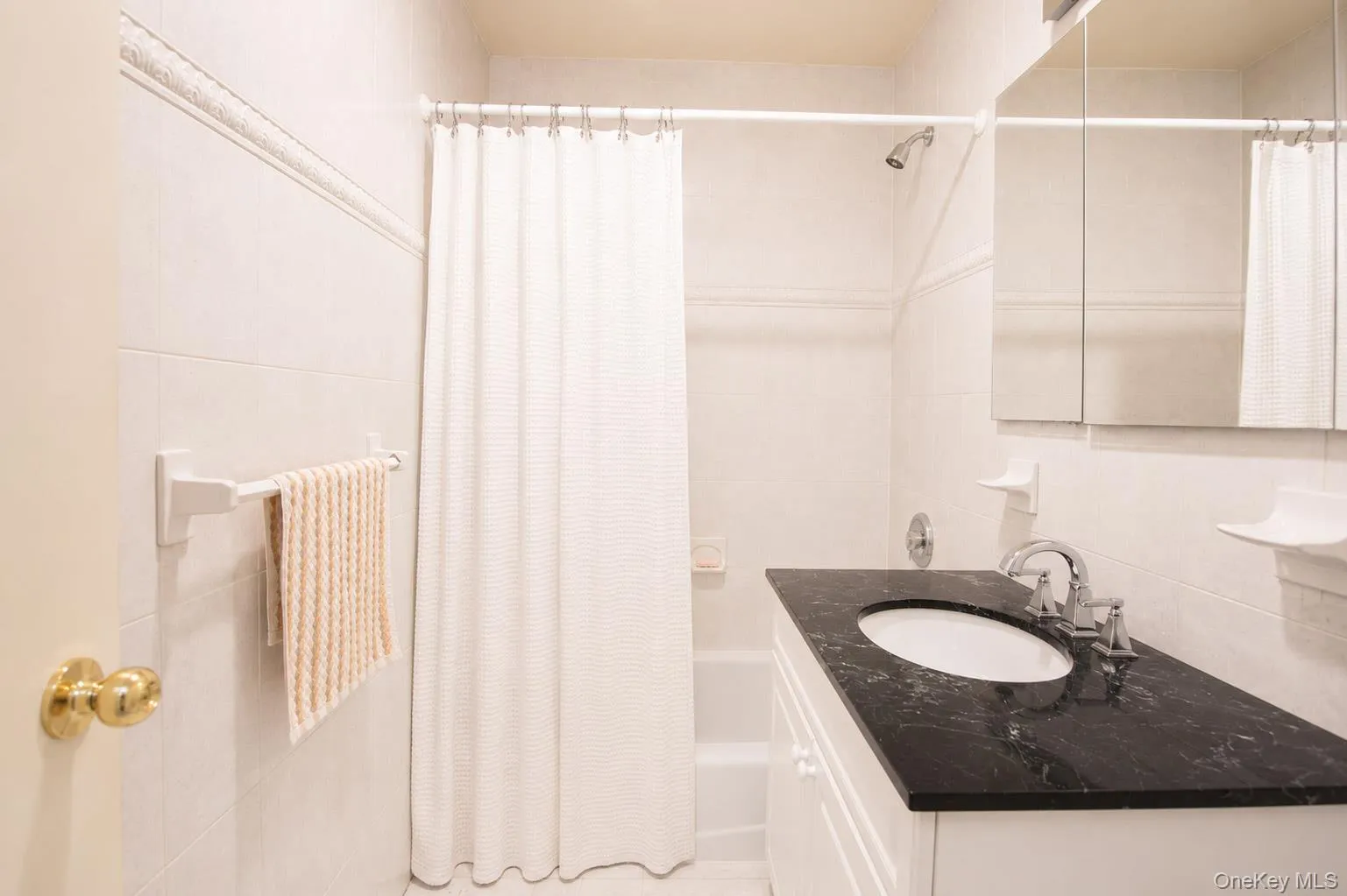 333 Broadway, Long Beach, NY, 2 Bedrooms Bedrooms, 5 Rooms Rooms,1 BathroomBathrooms,Residential,For Rent,Broadway,0,1023795 333 Broadway, Long Beach, NY, 2 Bedrooms Bedrooms, 5 Rooms Rooms,1 BathroomBathrooms,Residential,For Rent,Broadway,0,1023795