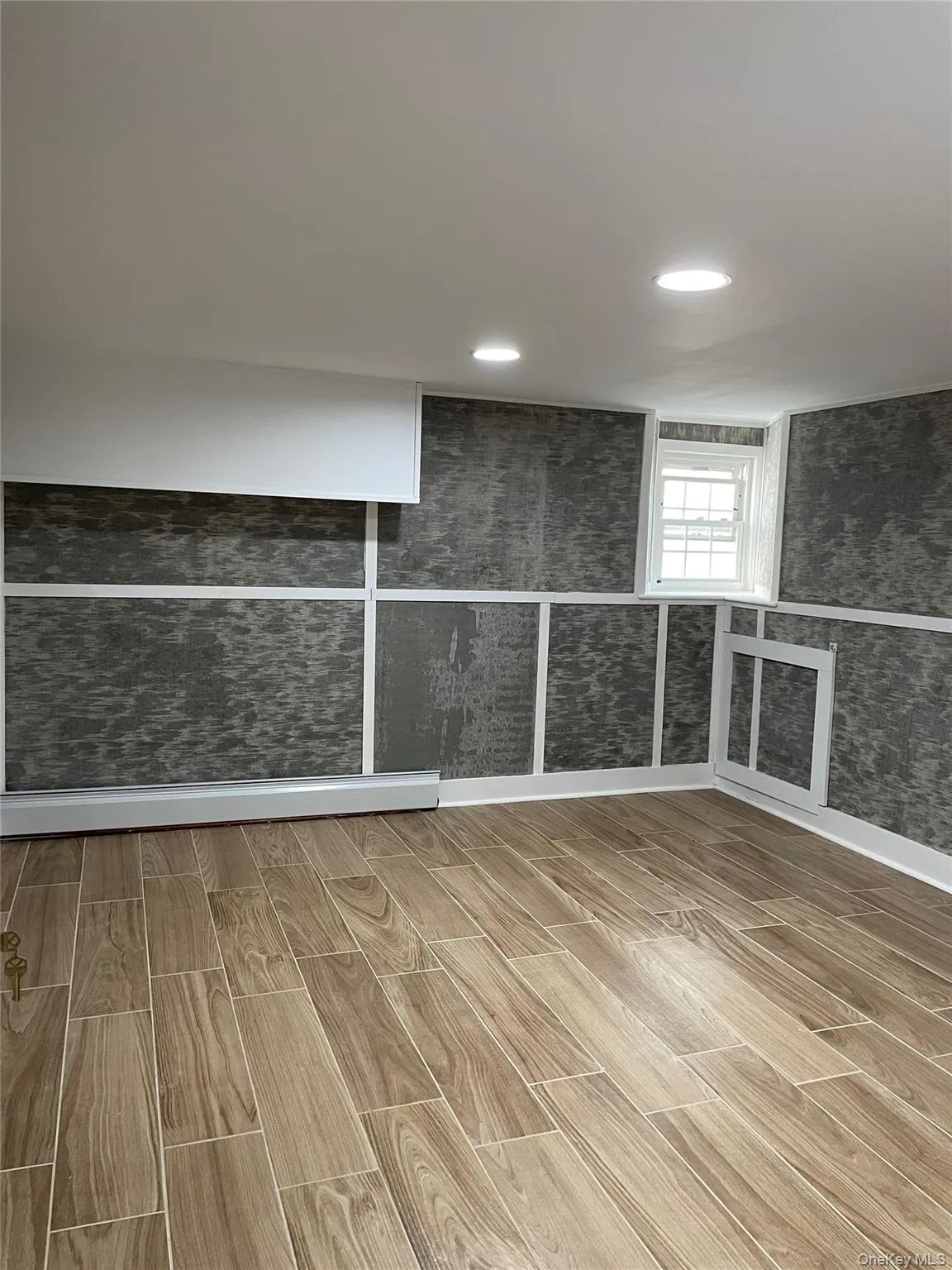 130 E Olive Street, Long Beach, NY, 1 Bedroom Bedrooms, 4 Rooms Rooms,1 BathroomBathrooms,Residential Lease,For Rent,E Olive,0,1023797 130 E Olive Street, Long Beach, NY, 1 Bedroom Bedrooms, 4 Rooms Rooms,1 BathroomBathrooms,Residential Lease,For Rent,E Olive,0,1023797