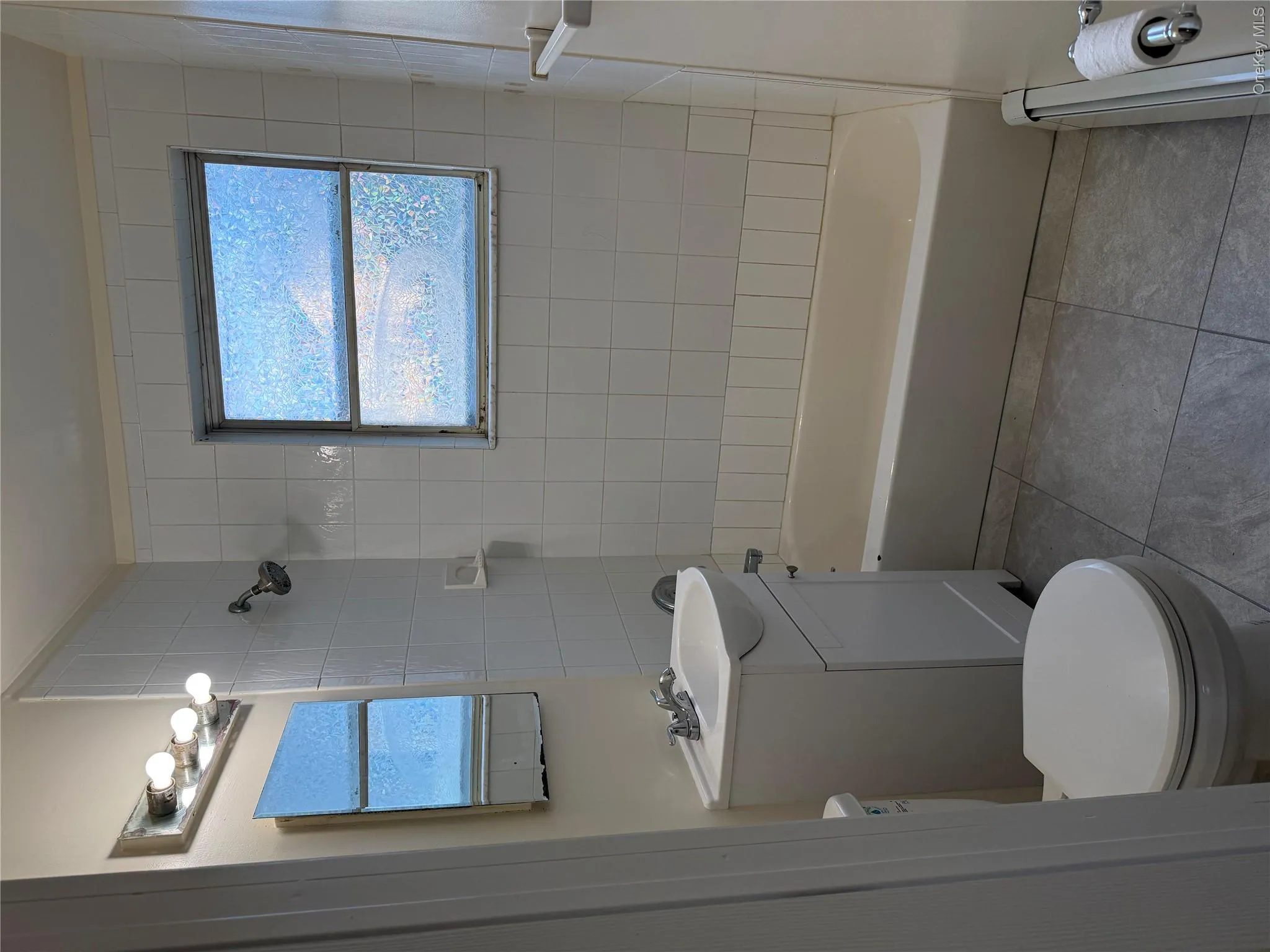 29 Spring Street, Haverstraw, NY, 2 Bedrooms Bedrooms, 4 Rooms Rooms,1 BathroomBathrooms,Residential Lease,For Rent,Spring,0,1023800 29 Spring Street, Haverstraw, NY, 2 Bedrooms Bedrooms, 4 Rooms Rooms,1 BathroomBathrooms,Residential Lease,For Rent,Spring,0,1023800