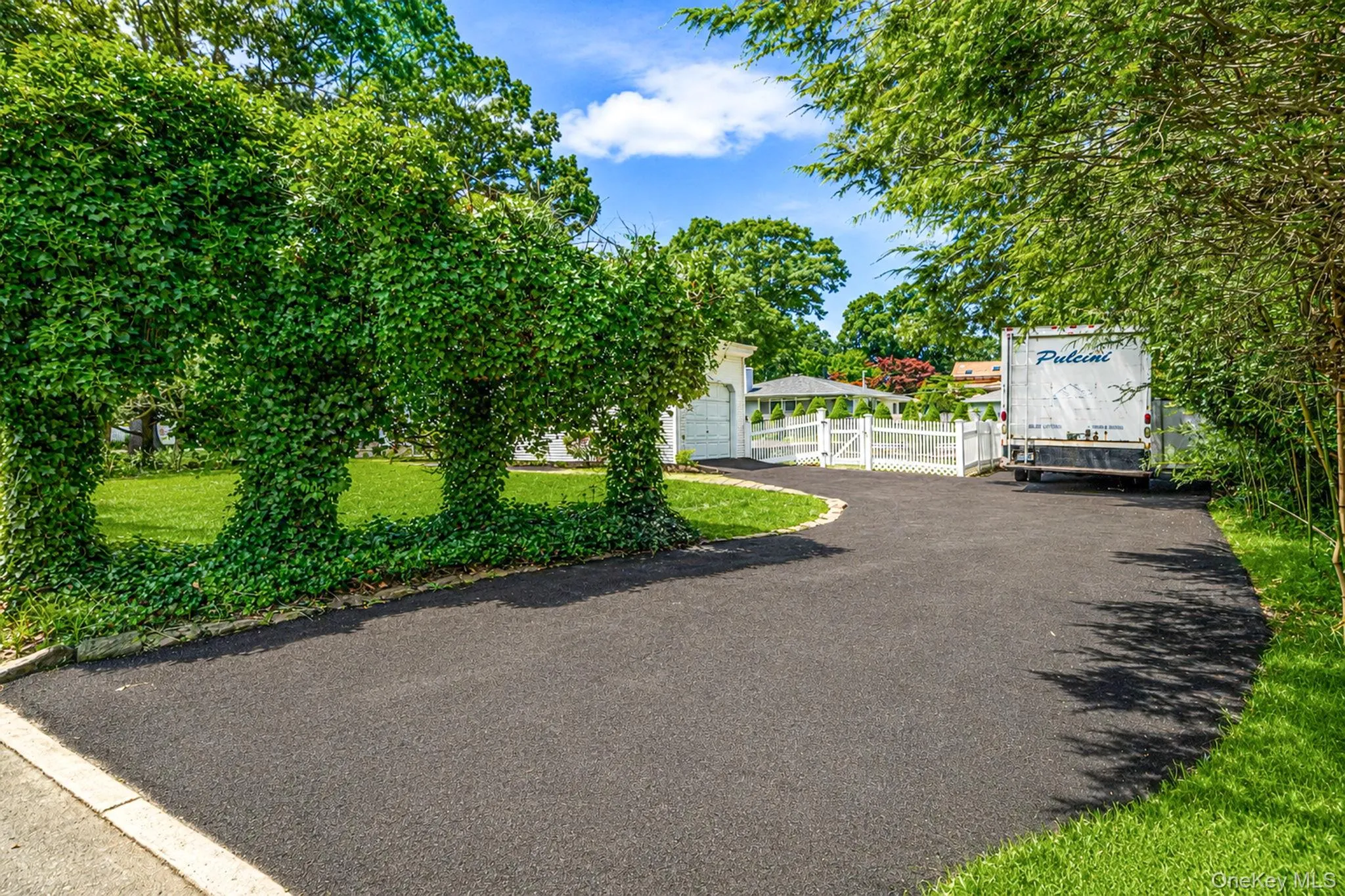 273 Cambon Avenue, Smithtown, NY, 4 Bedrooms Bedrooms, 10 Rooms Rooms,2 BathroomsBathrooms,Residential,For Rent,Cambon,0,1023804 273 Cambon Avenue, Smithtown, NY, 4 Bedrooms Bedrooms, 10 Rooms Rooms,2 BathroomsBathrooms,Residential,For Rent,Cambon,0,1023804
