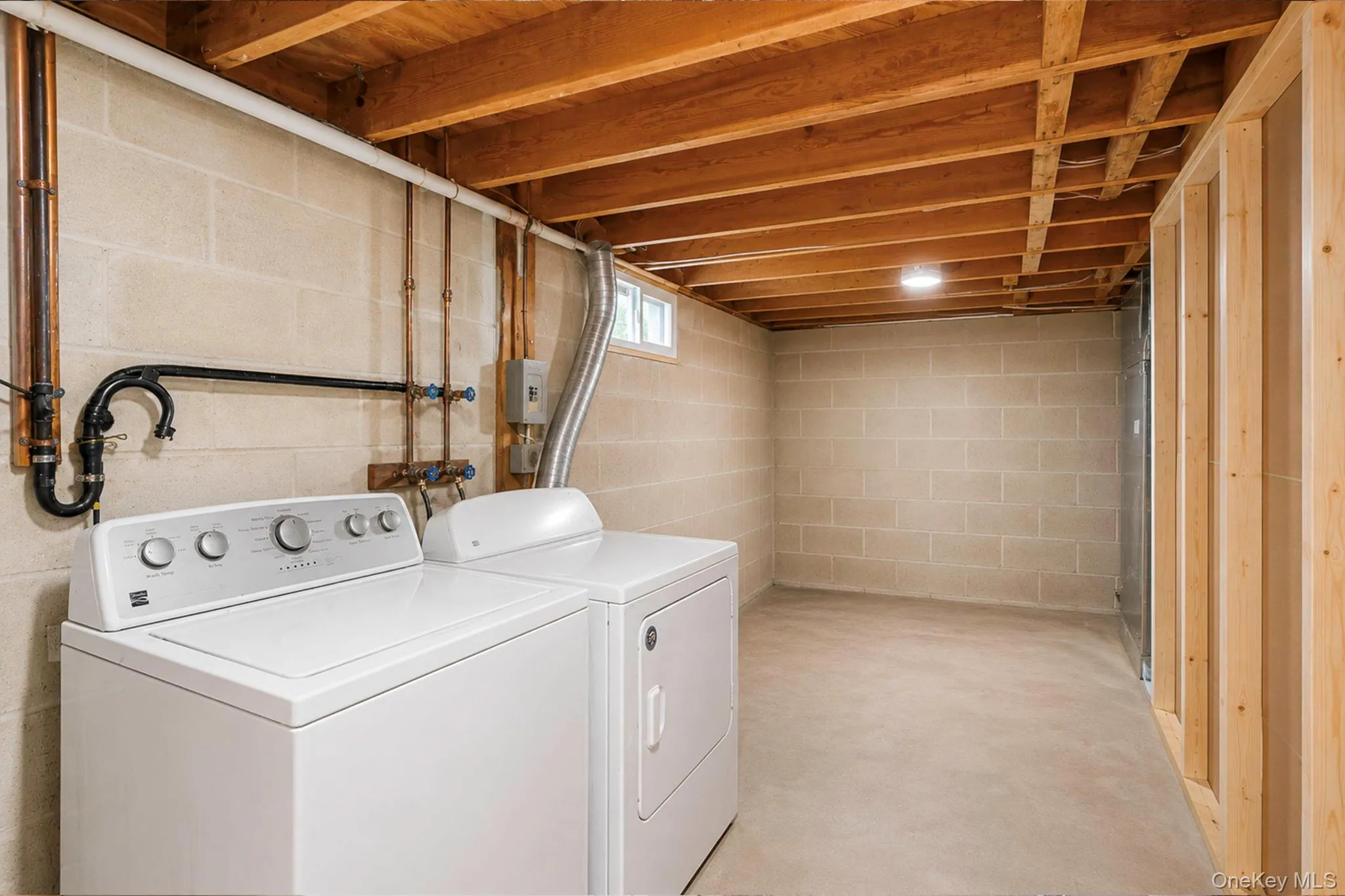 273 Cambon Avenue, Smithtown, NY, 4 Bedrooms Bedrooms, 10 Rooms Rooms,2 BathroomsBathrooms,Residential,For Rent,Cambon,0,1023804 273 Cambon Avenue, Smithtown, NY, 4 Bedrooms Bedrooms, 10 Rooms Rooms,2 BathroomsBathrooms,Residential,For Rent,Cambon,0,1023804