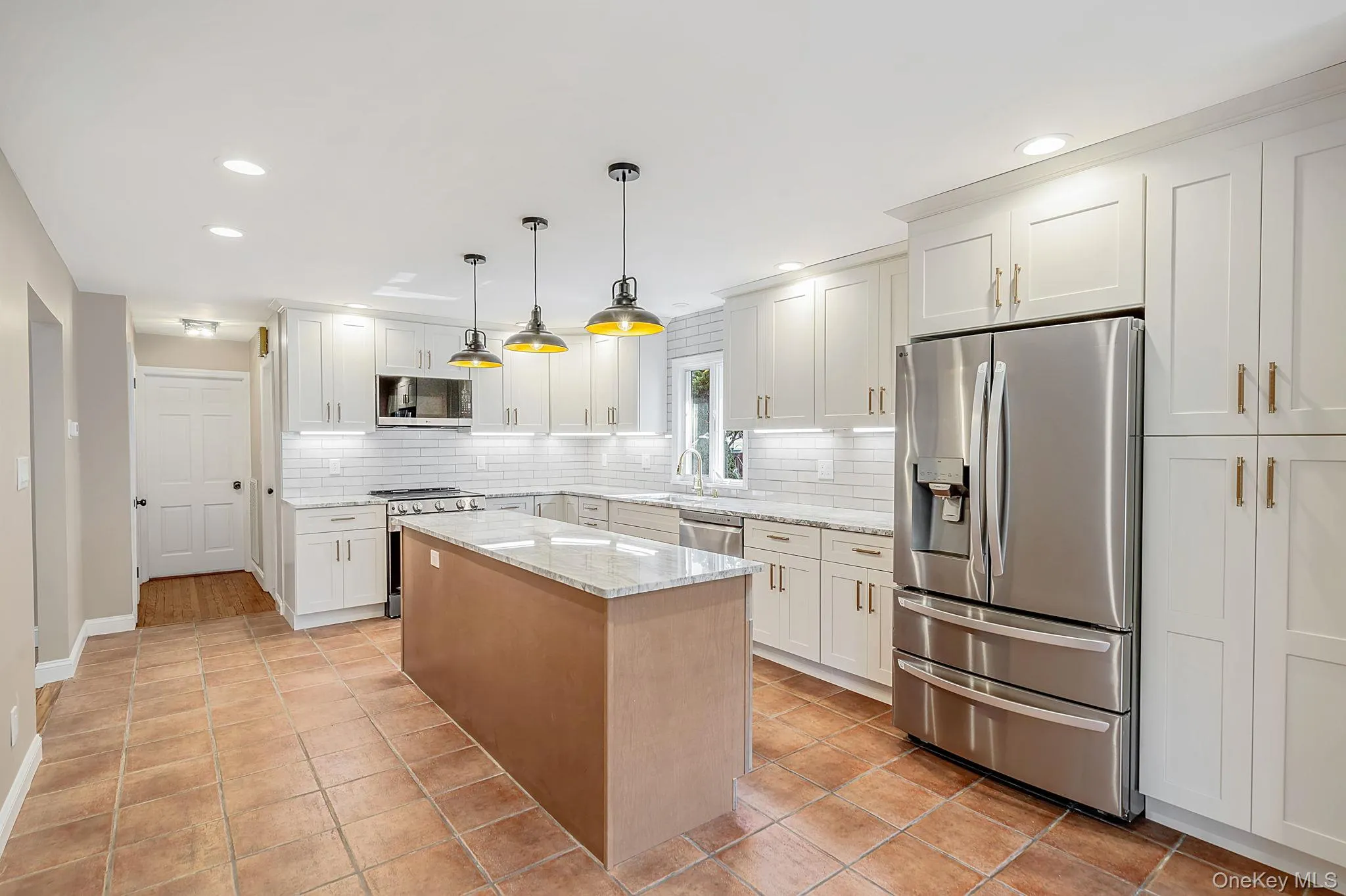 273 Cambon Avenue, Smithtown, NY, 4 Bedrooms Bedrooms, 10 Rooms Rooms,2 BathroomsBathrooms,Residential,For Rent,Cambon,0,1023804 273 Cambon Avenue, Smithtown, NY, 4 Bedrooms Bedrooms, 10 Rooms Rooms,2 BathroomsBathrooms,Residential,For Rent,Cambon,0,1023804