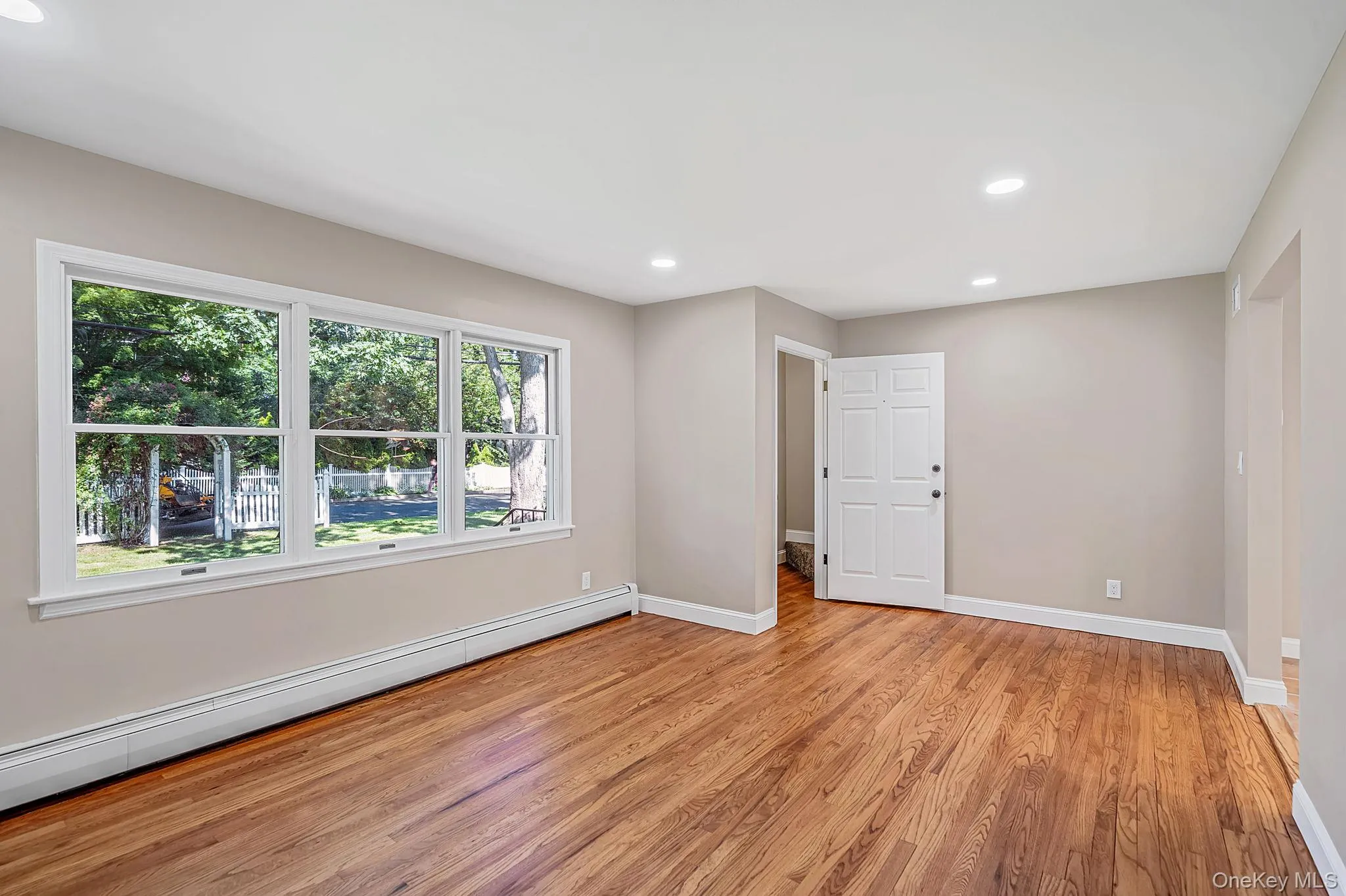 273 Cambon Avenue, Smithtown, NY, 4 Bedrooms Bedrooms, 10 Rooms Rooms,2 BathroomsBathrooms,Residential,For Rent,Cambon,0,1023804 273 Cambon Avenue, Smithtown, NY, 4 Bedrooms Bedrooms, 10 Rooms Rooms,2 BathroomsBathrooms,Residential,For Rent,Cambon,0,1023804