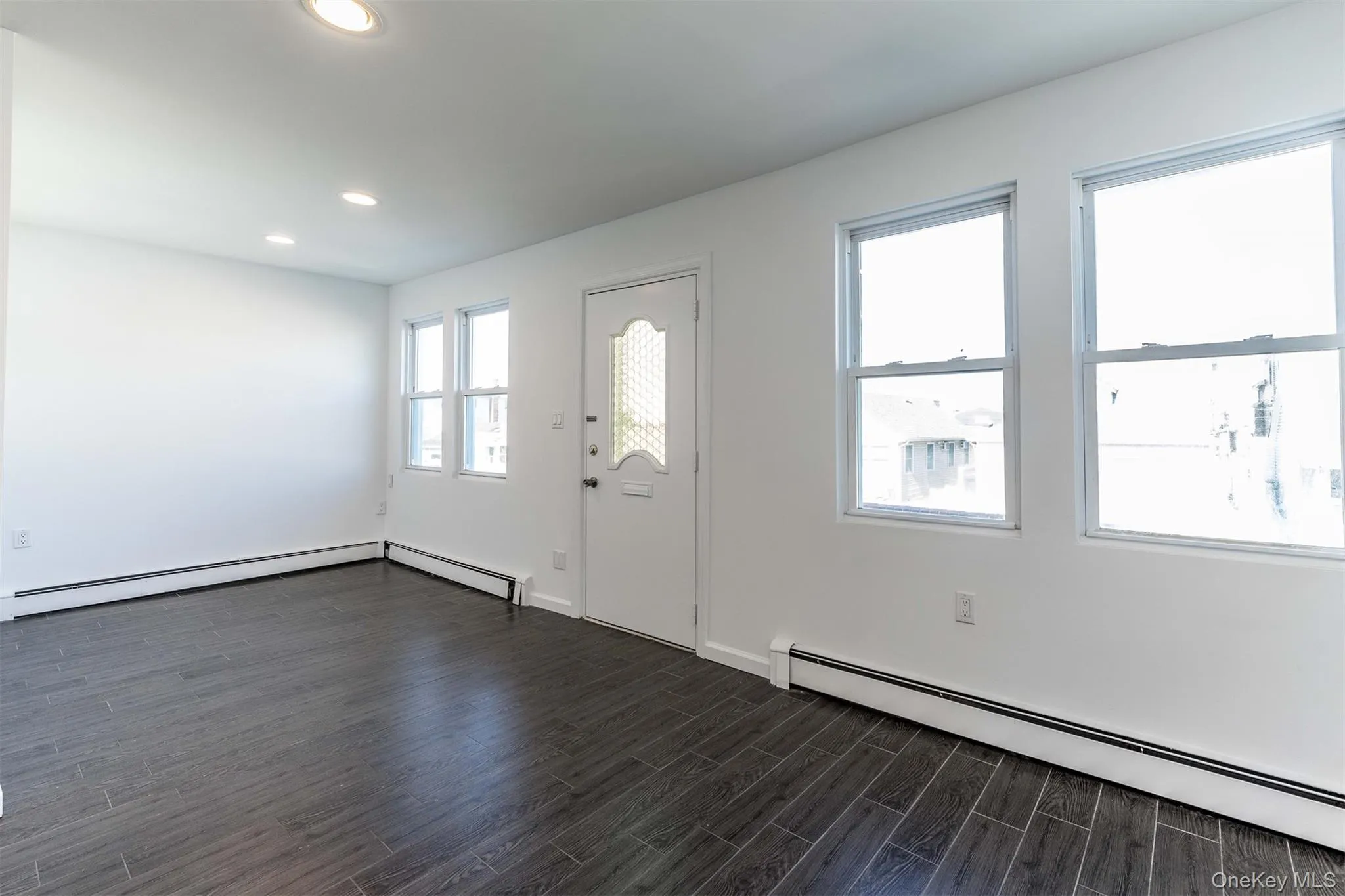 35 Tennesse Avenue, Long Beach, NY, 3 Bedrooms Bedrooms, 6 Rooms Rooms,1 BathroomBathrooms,Residential Lease,For Rent,Tennesse,0,1023808 35 Tennesse Avenue, Long Beach, NY, 3 Bedrooms Bedrooms, 6 Rooms Rooms,1 BathroomBathrooms,Residential Lease,For Rent,Tennesse,0,1023808