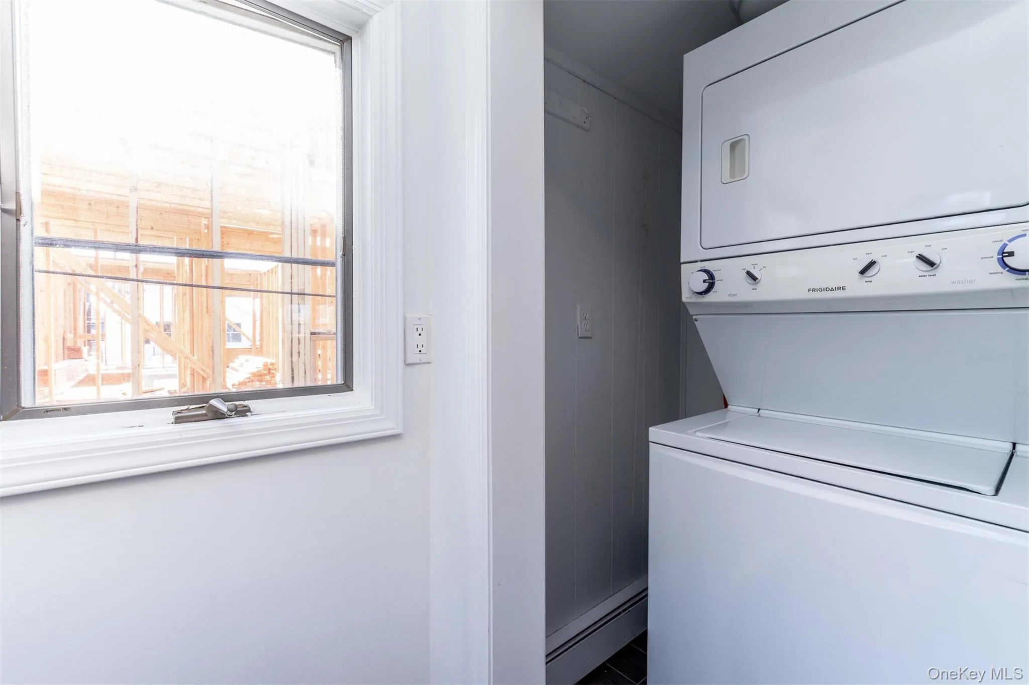 35 Tennesse Avenue, Long Beach, NY, 3 Bedrooms Bedrooms, 6 Rooms Rooms,1 BathroomBathrooms,Residential Lease,For Rent,Tennesse,0,1023808 35 Tennesse Avenue, Long Beach, NY, 3 Bedrooms Bedrooms, 6 Rooms Rooms,1 BathroomBathrooms,Residential Lease,For Rent,Tennesse,0,1023808