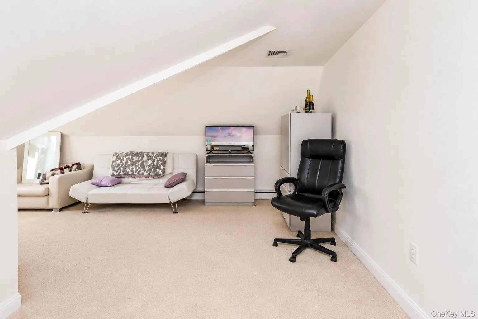 10 Sutherland Drive, Woodbury, NY, 4 Bedrooms Bedrooms, 11 Rooms Rooms,2 BathroomsBathrooms,Residential,For Rent,Sutherland,0,1023811 10 Sutherland Drive, Woodbury, NY, 4 Bedrooms Bedrooms, 11 Rooms Rooms,2 BathroomsBathrooms,Residential,For Rent,Sutherland,0,1023811