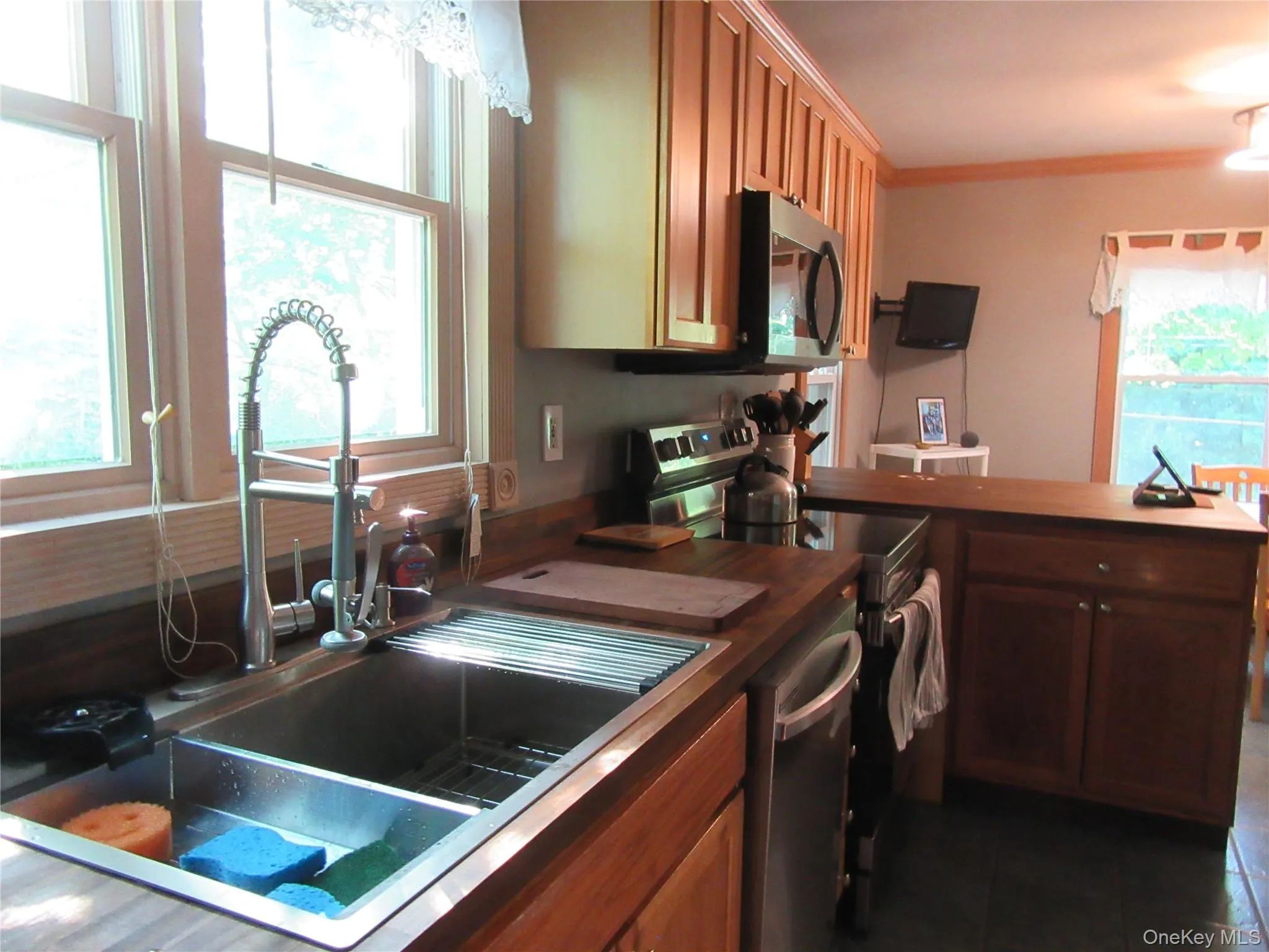 703 Little Britain Road, New Windsor, NY, 4 Bedrooms Bedrooms, 7 Rooms Rooms,2 BathroomsBathrooms,Residential,For Rent,Little Britain,0,1023813 703 Little Britain Road, New Windsor, NY, 4 Bedrooms Bedrooms, 7 Rooms Rooms,2 BathroomsBathrooms,Residential,For Rent,Little Britain,0,1023813
