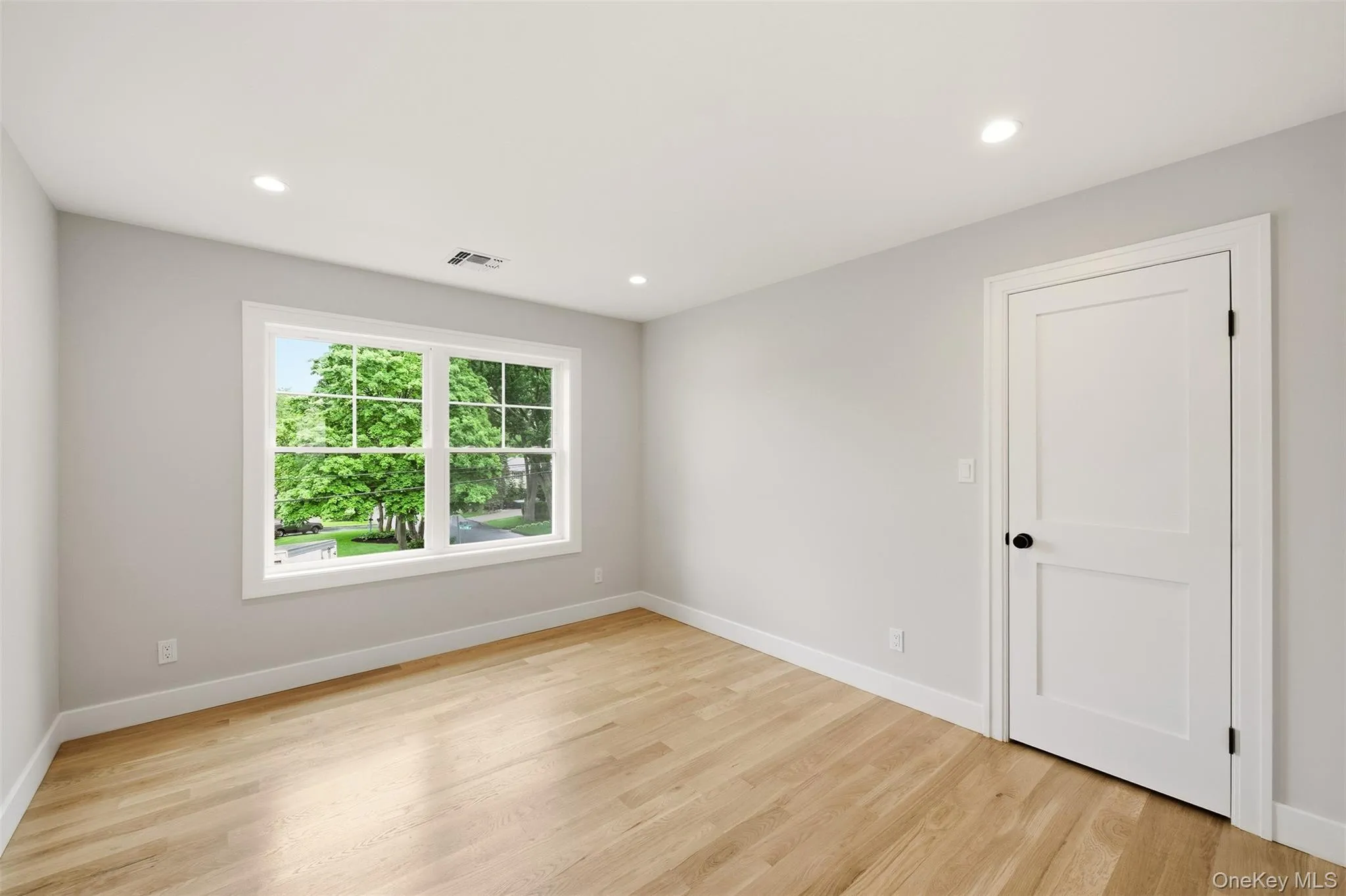 49 Valentine Avenue, Huntington, NY, 5 Bedrooms Bedrooms, 9 Rooms Rooms,4 BathroomsBathrooms,Residential,For Rent,Valentine,0,1023815 49 Valentine Avenue, Huntington, NY, 5 Bedrooms Bedrooms, 9 Rooms Rooms,4 BathroomsBathrooms,Residential,For Rent,Valentine,0,1023815