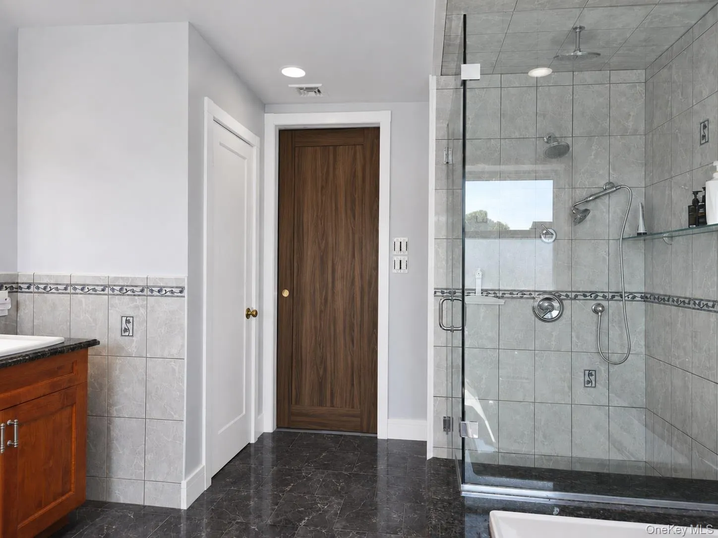2706 Peconic Avenue, Hempstead, NY, 5 Bedrooms Bedrooms, 12 Rooms Rooms,2 BathroomsBathrooms,Residential,For Rent,Peconic,0,1023817 2706 Peconic Avenue, Hempstead, NY, 5 Bedrooms Bedrooms, 12 Rooms Rooms,2 BathroomsBathrooms,Residential,For Rent,Peconic,0,1023817