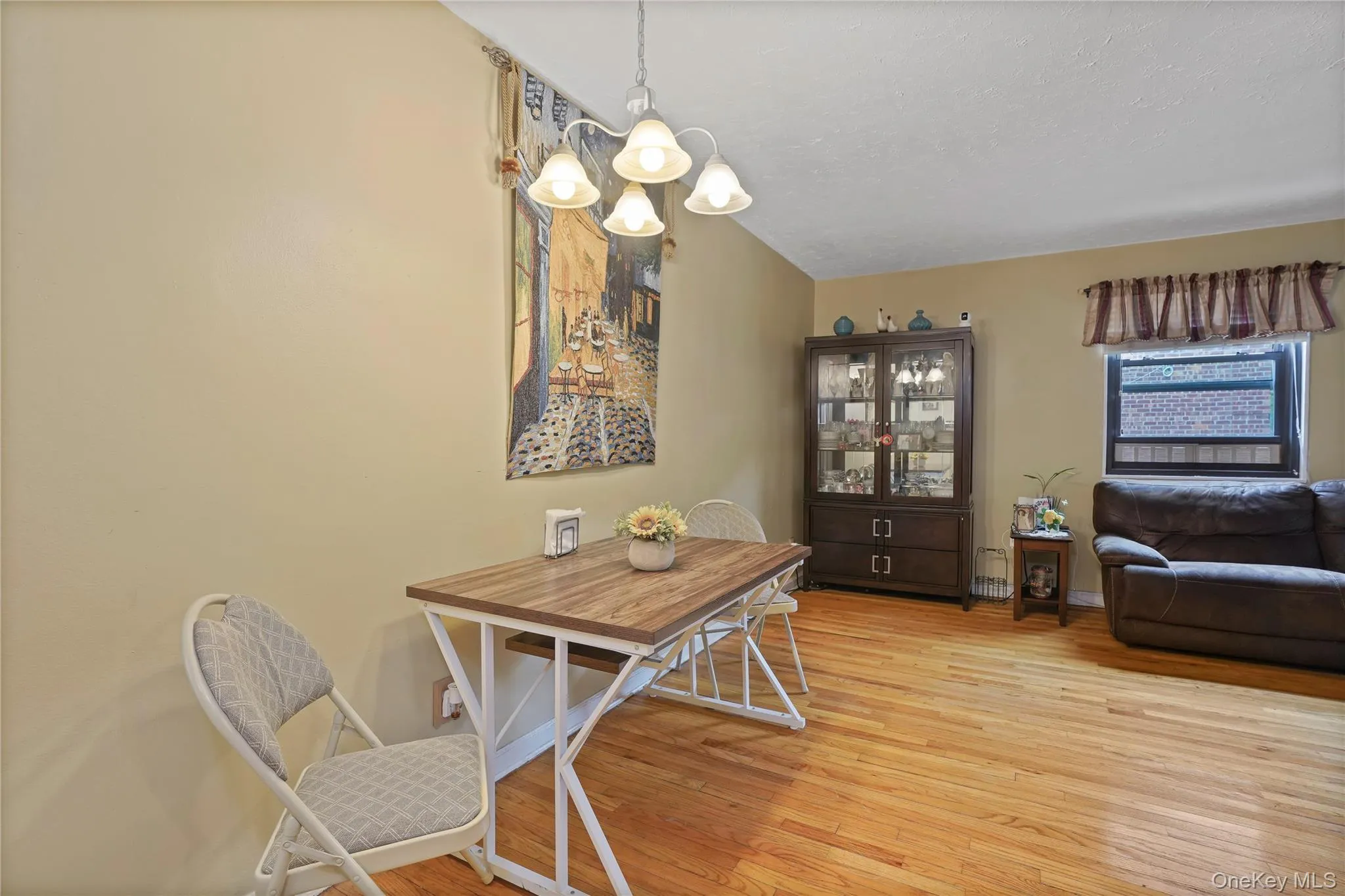 155-45 81st Street, New York, NY, 1 Bedroom Bedrooms, 4 Rooms Rooms,1 BathroomBathrooms,Residential,For Rent,81st,0,1023818 155-45 81st Street, New York, NY, 1 Bedroom Bedrooms, 4 Rooms Rooms,1 BathroomBathrooms,Residential,For Rent,81st,0,1023818