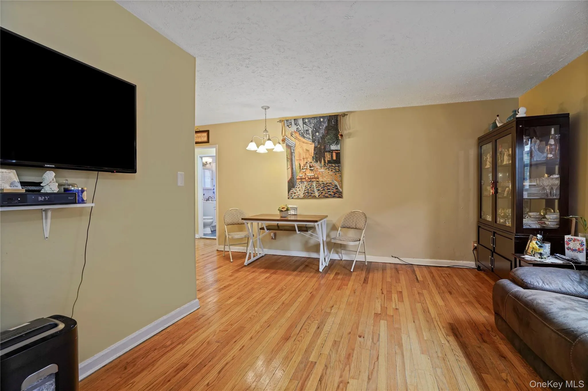 155-45 81st Street, New York, NY, 1 Bedroom Bedrooms, 4 Rooms Rooms,1 BathroomBathrooms,Residential,For Rent,81st,0,1023818 155-45 81st Street, New York, NY, 1 Bedroom Bedrooms, 4 Rooms Rooms,1 BathroomBathrooms,Residential,For Rent,81st,0,1023818