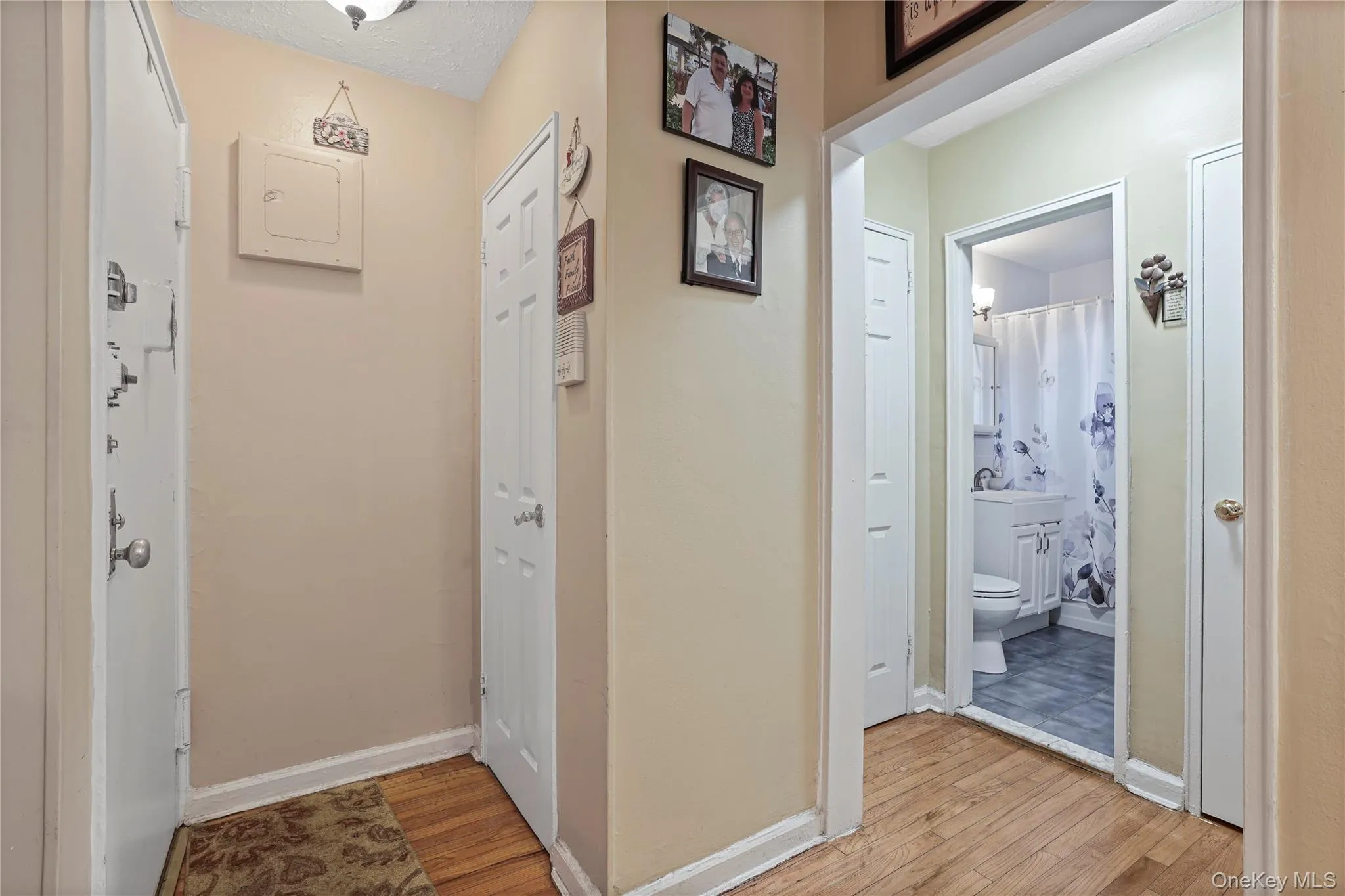 155-45 81st Street, New York, NY, 1 Bedroom Bedrooms, 4 Rooms Rooms,1 BathroomBathrooms,Residential,For Rent,81st,0,1023818 155-45 81st Street, New York, NY, 1 Bedroom Bedrooms, 4 Rooms Rooms,1 BathroomBathrooms,Residential,For Rent,81st,0,1023818