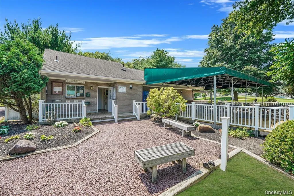 824 Birchwood Park Drive, Brookhaven, NY, 3 Bedrooms Bedrooms, 9 Rooms Rooms,2 BathroomsBathrooms,Residential,For Rent,Birchwood Park,0,1023820 824 Birchwood Park Drive, Brookhaven, NY, 3 Bedrooms Bedrooms, 9 Rooms Rooms,2 BathroomsBathrooms,Residential,For Rent,Birchwood Park,0,1023820