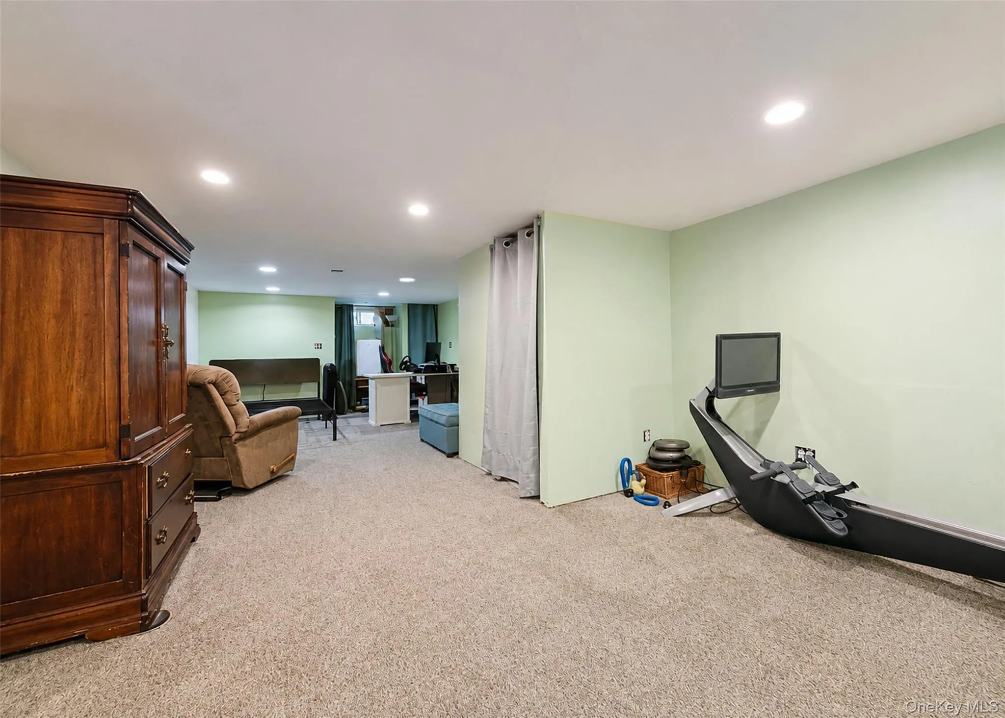 19 Evy Court, Islip, NY, 4 Bedrooms Bedrooms, 8 Rooms Rooms,2 BathroomsBathrooms,Residential,For Rent,Evy,0,1023822 19 Evy Court, Islip, NY, 4 Bedrooms Bedrooms, 8 Rooms Rooms,2 BathroomsBathrooms,Residential,For Rent,Evy,0,1023822