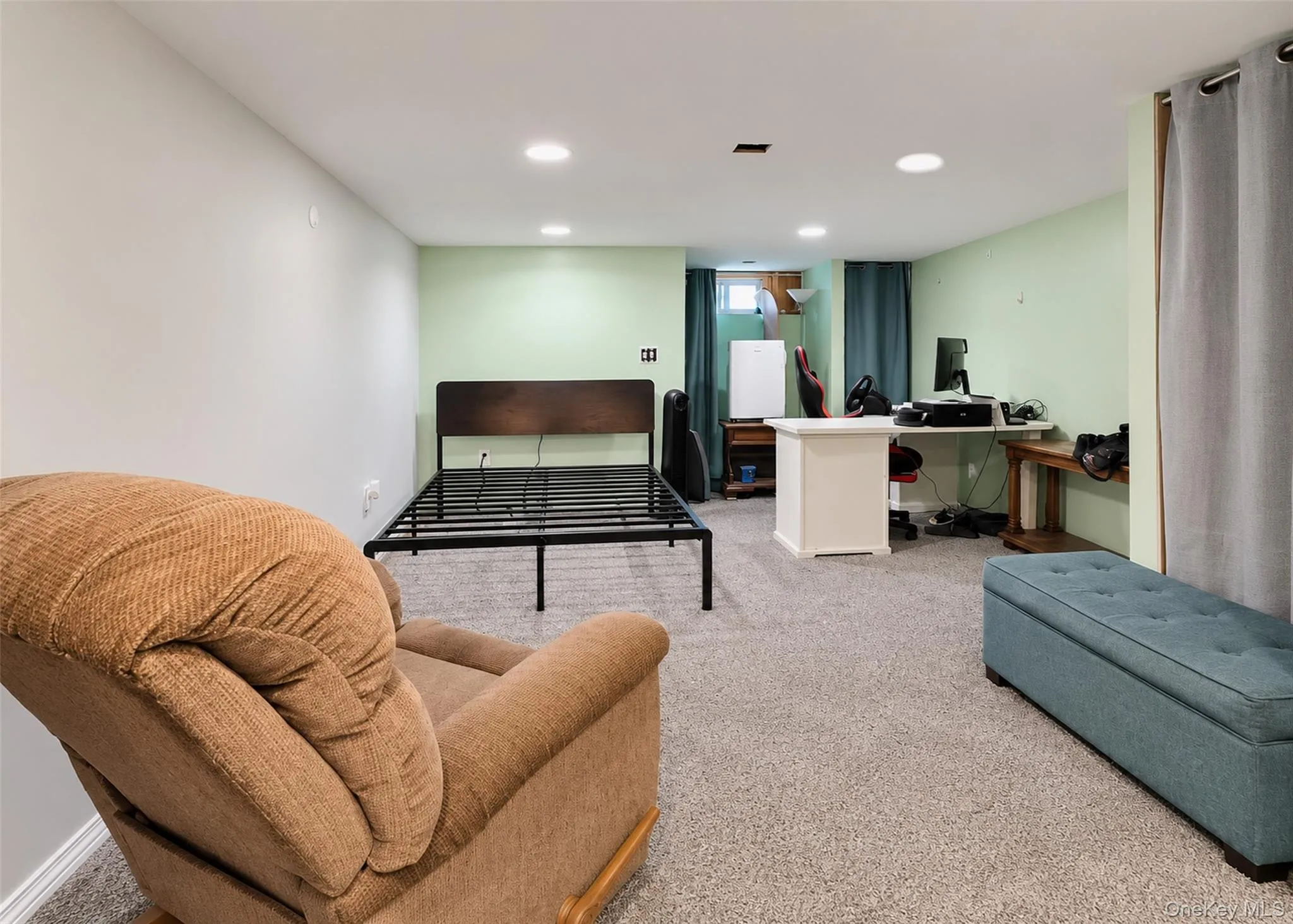 19 Evy Court, Islip, NY, 4 Bedrooms Bedrooms, 8 Rooms Rooms,2 BathroomsBathrooms,Residential,For Rent,Evy,0,1023822 19 Evy Court, Islip, NY, 4 Bedrooms Bedrooms, 8 Rooms Rooms,2 BathroomsBathrooms,Residential,For Rent,Evy,0,1023822