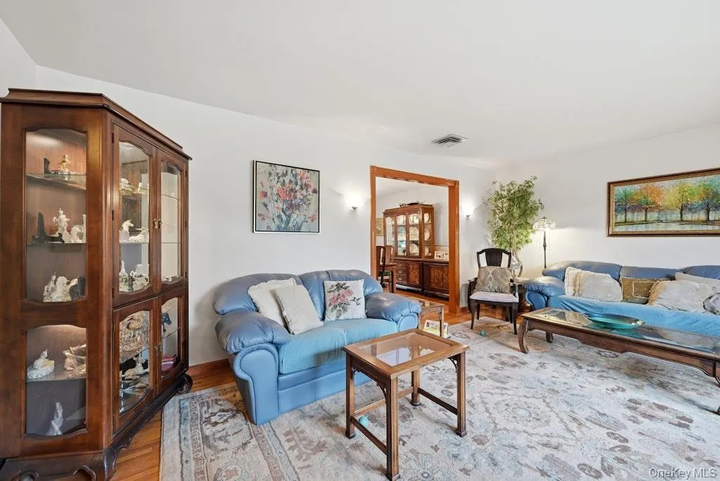 23 Maryetta Court, Oyster Bay, NY, 4 Bedrooms Bedrooms, 8 Rooms Rooms,2 BathroomsBathrooms,Residential,For Rent,Maryetta,0,1023828 23 Maryetta Court, Oyster Bay, NY, 4 Bedrooms Bedrooms, 8 Rooms Rooms,2 BathroomsBathrooms,Residential,For Rent,Maryetta,0,1023828