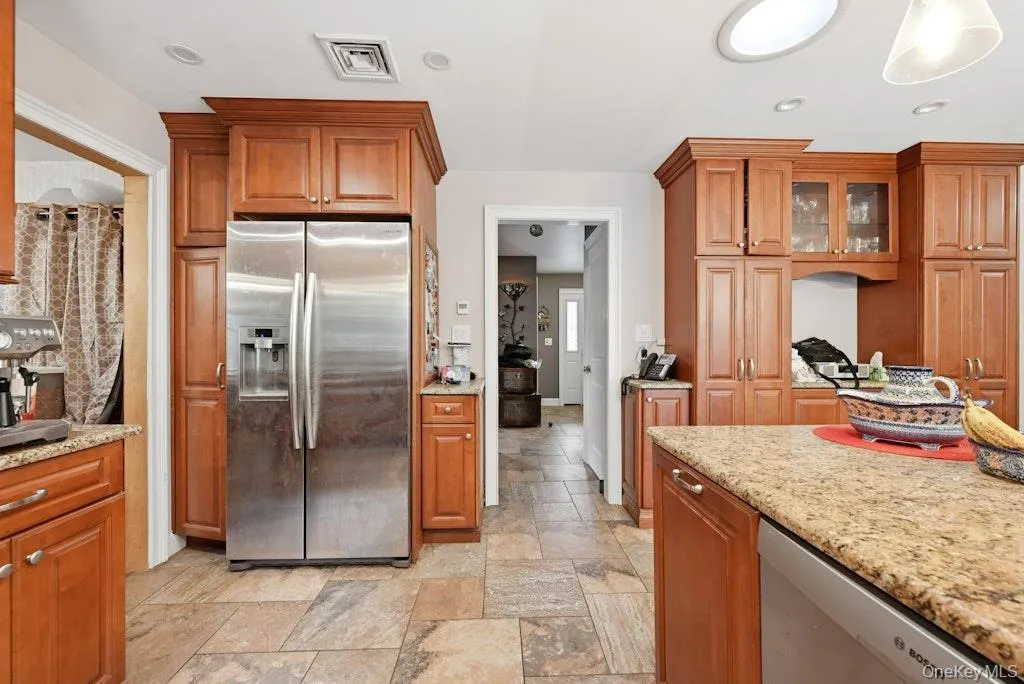 23 Maryetta Court, Oyster Bay, NY, 4 Bedrooms Bedrooms, 8 Rooms Rooms,2 BathroomsBathrooms,Residential,For Rent,Maryetta,0,1023828 23 Maryetta Court, Oyster Bay, NY, 4 Bedrooms Bedrooms, 8 Rooms Rooms,2 BathroomsBathrooms,Residential,For Rent,Maryetta,0,1023828