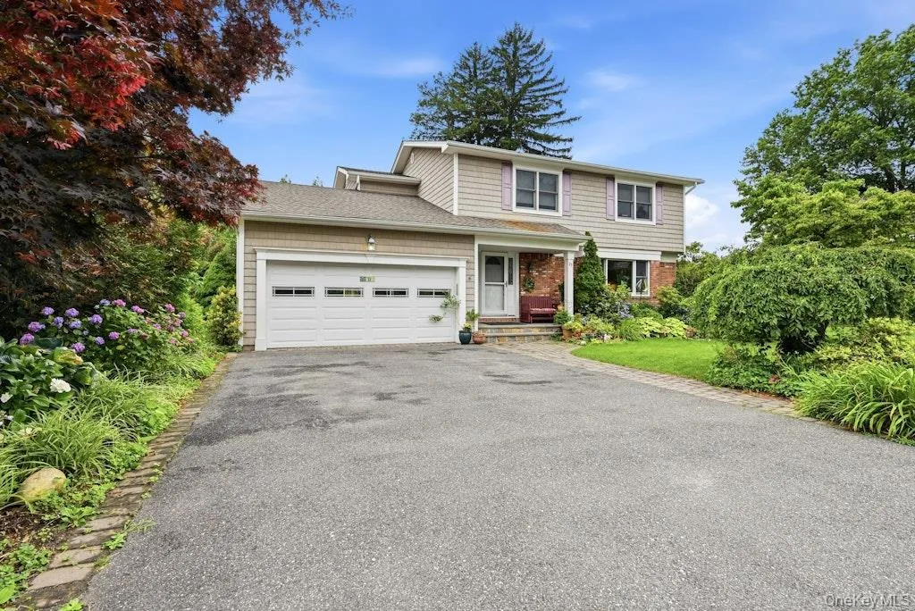 23 Maryetta Court, Oyster Bay, NY, 4 Bedrooms Bedrooms, 8 Rooms Rooms,2 BathroomsBathrooms,Residential,For Rent,Maryetta,0,1023828 23 Maryetta Court, Oyster Bay, NY, 4 Bedrooms Bedrooms, 8 Rooms Rooms,2 BathroomsBathrooms,Residential,For Rent,Maryetta,0,1023828