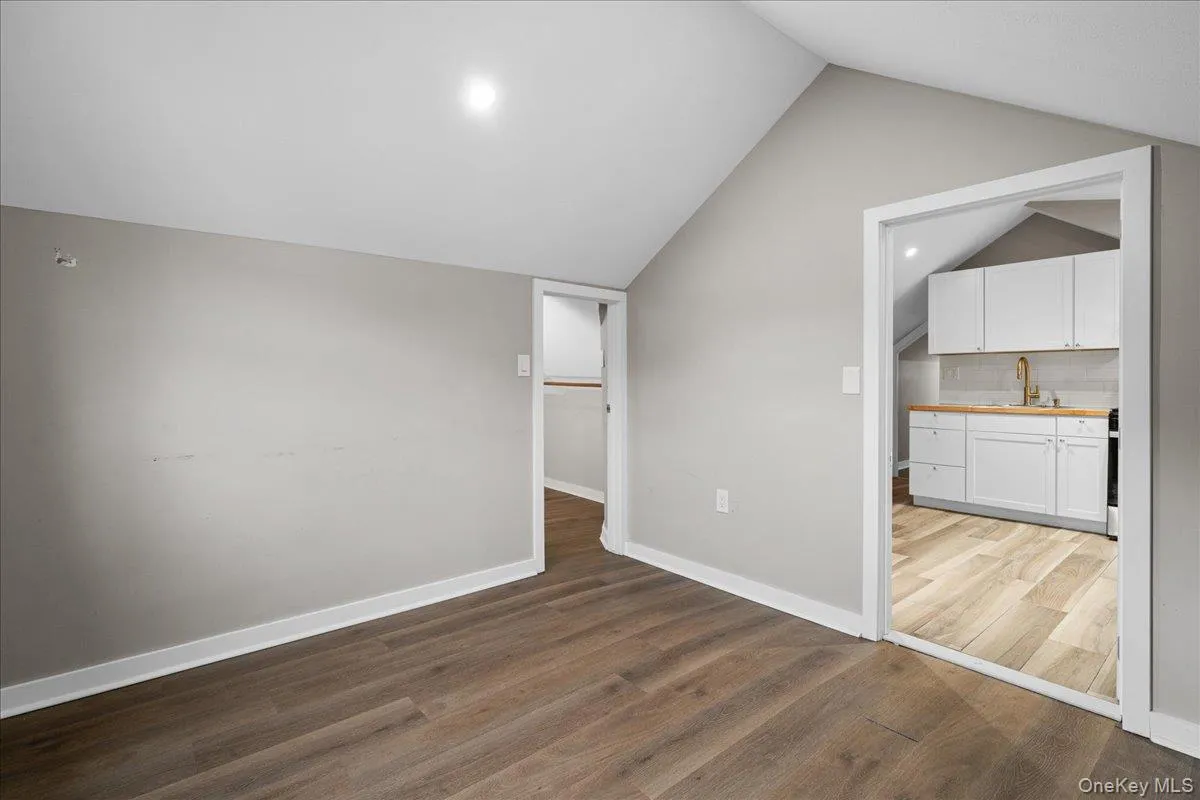 453 Route 17M, Middletown, NY, 2 Bedrooms Bedrooms, 4 Rooms Rooms,1 BathroomBathrooms,Residential Lease,For Rent,Route 17M,0,1023831 453 Route 17M, Middletown, NY, 2 Bedrooms Bedrooms, 4 Rooms Rooms,1 BathroomBathrooms,Residential Lease,For Rent,Route 17M,0,1023831