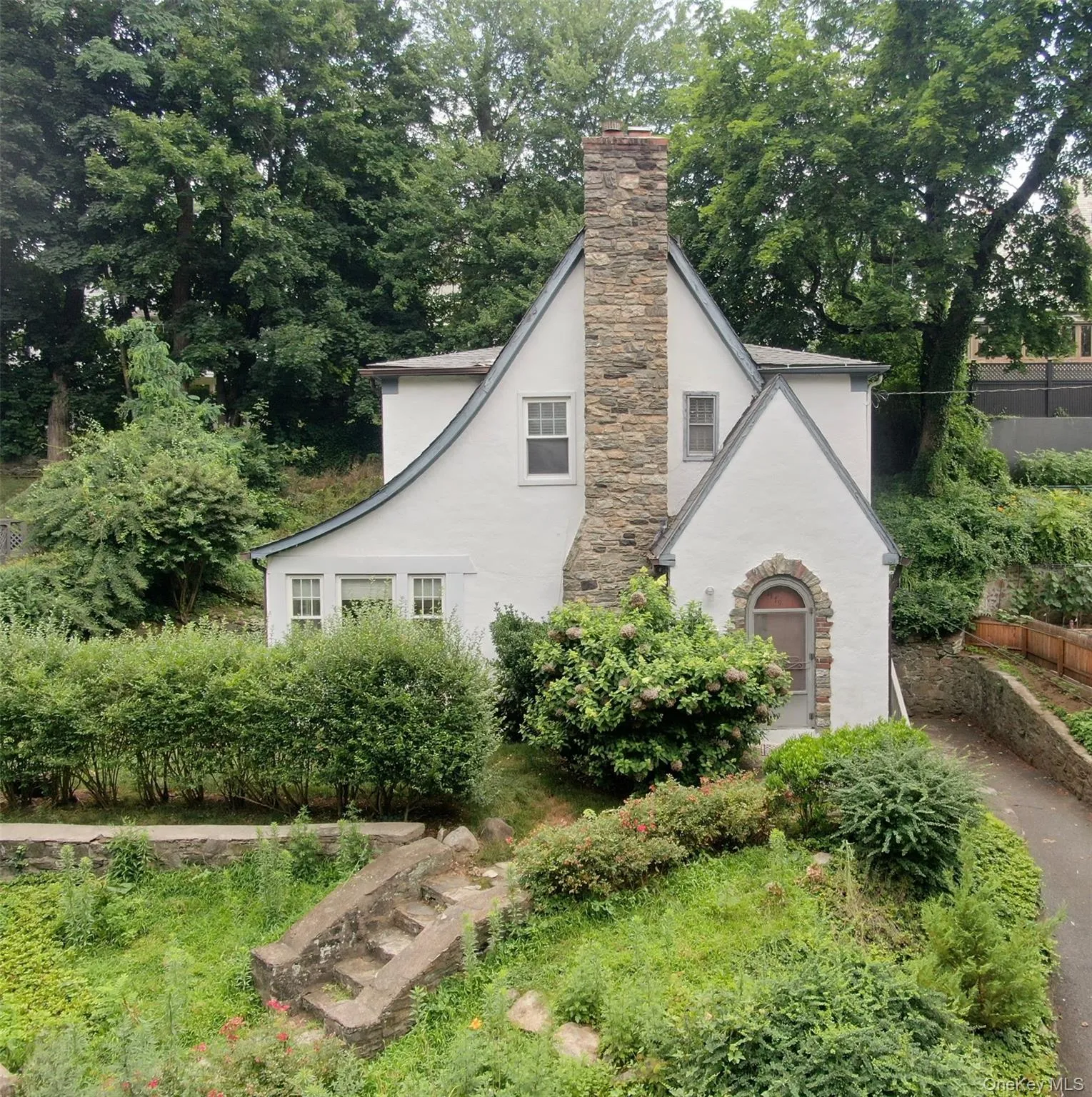 1179 Post Road, Scarsdale, NY, 3 Bedrooms Bedrooms, 7 Rooms Rooms,2 BathroomsBathrooms,Residential,For Rent,Post,0,1023832 1179 Post Road, Scarsdale, NY, 3 Bedrooms Bedrooms, 7 Rooms Rooms,2 BathroomsBathrooms,Residential,For Rent,Post,0,1023832