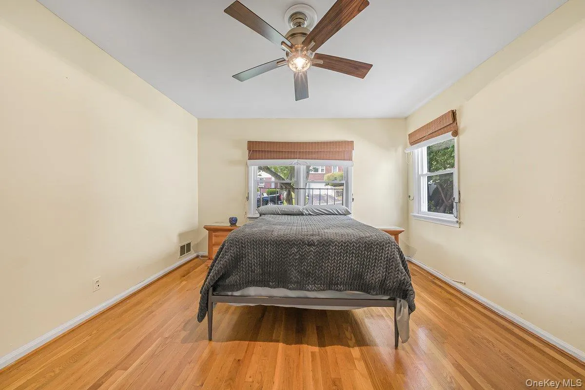 104 Lefferts Road, Yonkers, NY, 4 Bedrooms Bedrooms, 8 Rooms Rooms,1 BathroomBathrooms,Residential,For Rent,Lefferts,0,1023836 104 Lefferts Road, Yonkers, NY, 4 Bedrooms Bedrooms, 8 Rooms Rooms,1 BathroomBathrooms,Residential,For Rent,Lefferts,0,1023836