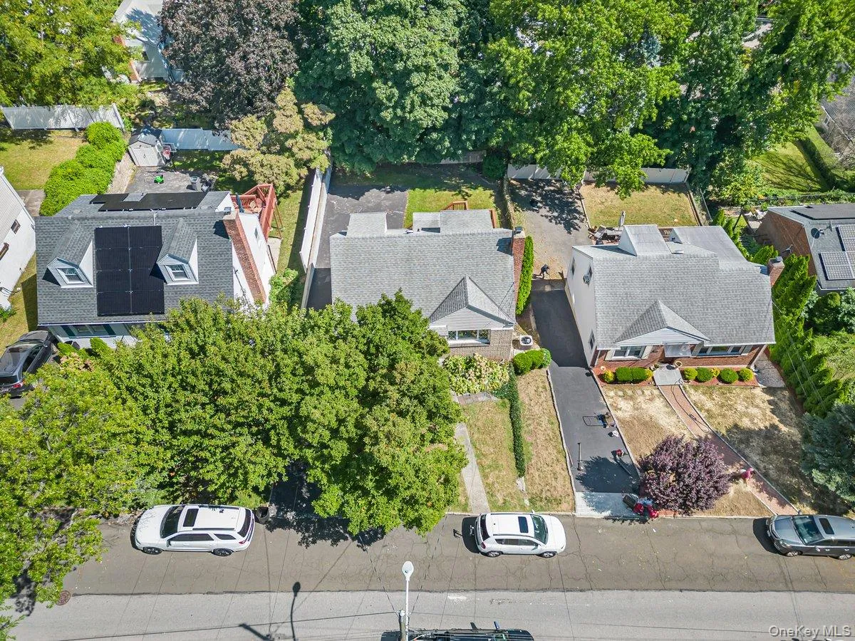 104 Lefferts Road, Yonkers, NY, 4 Bedrooms Bedrooms, 8 Rooms Rooms,1 BathroomBathrooms,Residential,For Rent,Lefferts,0,1023836 104 Lefferts Road, Yonkers, NY, 4 Bedrooms Bedrooms, 8 Rooms Rooms,1 BathroomBathrooms,Residential,For Rent,Lefferts,0,1023836