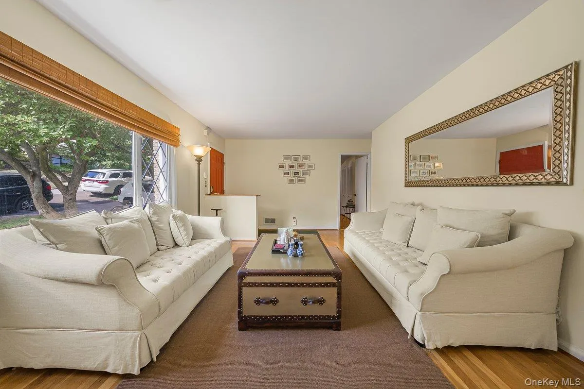 104 Lefferts Road, Yonkers, NY, 4 Bedrooms Bedrooms, 8 Rooms Rooms,1 BathroomBathrooms,Residential,For Rent,Lefferts,0,1023836 104 Lefferts Road, Yonkers, NY, 4 Bedrooms Bedrooms, 8 Rooms Rooms,1 BathroomBathrooms,Residential,For Rent,Lefferts,0,1023836