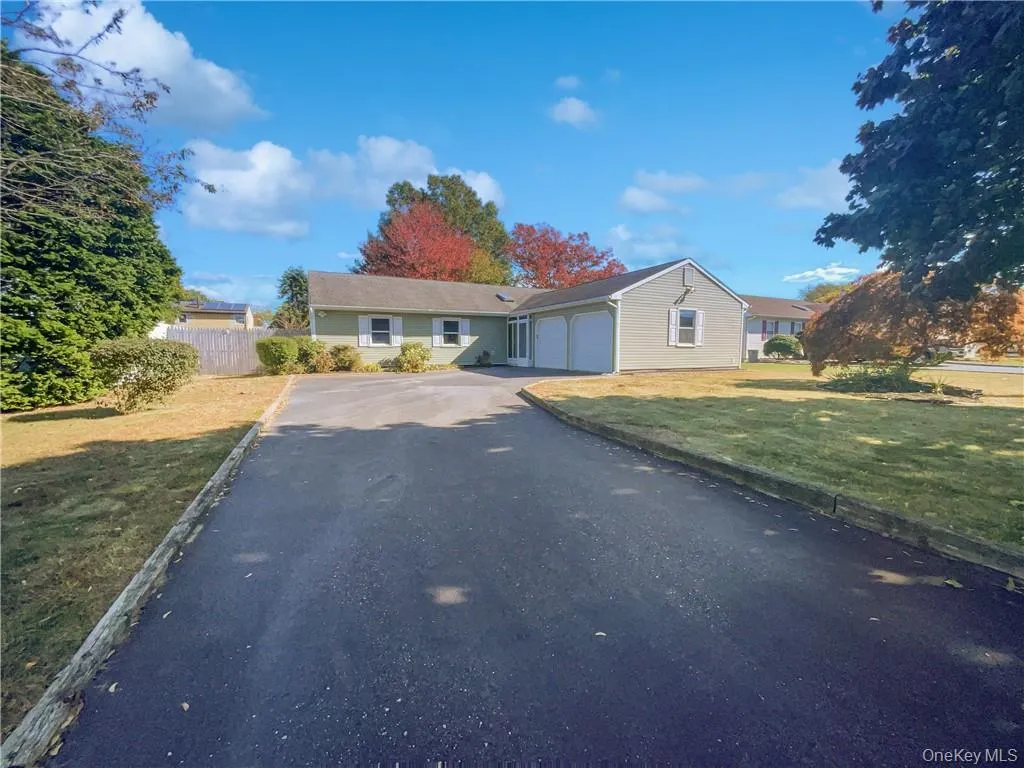 11 Frost Valley Drive, Brookhaven, NY, 3 Bedrooms Bedrooms, 8 Rooms Rooms,2 BathroomsBathrooms,Residential,For Rent,Frost Valley,0,1023843 11 Frost Valley Drive, Brookhaven, NY, 3 Bedrooms Bedrooms, 8 Rooms Rooms,2 BathroomsBathrooms,Residential,For Rent,Frost Valley,0,1023843