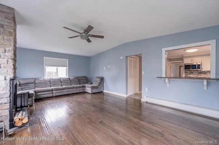 583 Savoy Street, Ulster, NY, 3 Bedrooms Bedrooms, 6 Rooms Rooms,1 BathroomBathrooms,Residential,For Rent,Savoy,0,1023848 583 Savoy Street, Ulster, NY, 3 Bedrooms Bedrooms, 6 Rooms Rooms,1 BathroomBathrooms,Residential,For Rent,Savoy,0,1023848