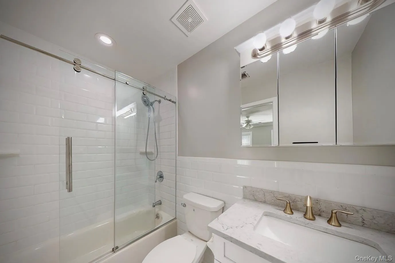 100 Saddle Cove Road, Islip, NY, 2 Bedrooms Bedrooms, 6 Rooms Rooms,2 BathroomsBathrooms,Residential Lease,For Rent,Saddle Cove,0,1023850 100 Saddle Cove Road, Islip, NY, 2 Bedrooms Bedrooms, 6 Rooms Rooms,2 BathroomsBathrooms,Residential Lease,For Rent,Saddle Cove,0,1023850