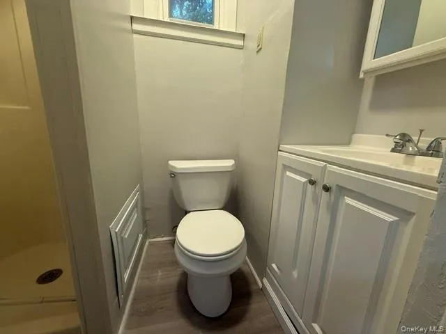 1 Scotts Way, Warwick (town), NY, 1 Bedroom Bedrooms, 3 Rooms Rooms,1 BathroomBathrooms,Residential Lease,For Rent,Scotts,0,1023859 1 Scotts Way, Warwick (town), NY, 1 Bedroom Bedrooms, 3 Rooms Rooms,1 BathroomBathrooms,Residential Lease,For Rent,Scotts,0,1023859