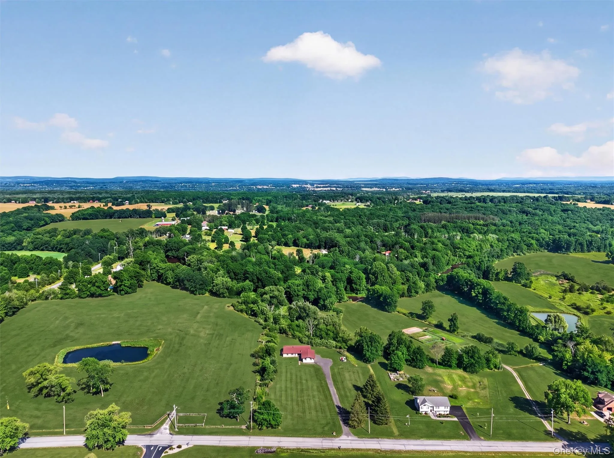 25 Red Mills Road, Shawangunk, NY, 3 Bedrooms Bedrooms, 8 Rooms Rooms,3 BathroomsBathrooms,Residential,For Rent,Red Mills,0,1023862 25 Red Mills Road, Shawangunk, NY, 3 Bedrooms Bedrooms, 8 Rooms Rooms,3 BathroomsBathrooms,Residential,For Rent,Red Mills,0,1023862