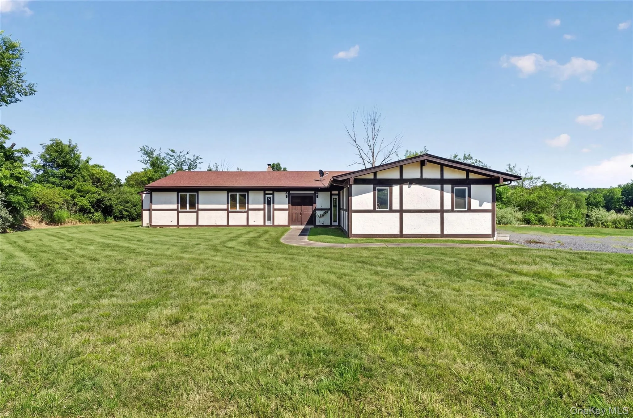 25 Red Mills Road, Shawangunk, NY, 3 Bedrooms Bedrooms, 8 Rooms Rooms,3 BathroomsBathrooms,Residential,For Rent,Red Mills,0,1023862 25 Red Mills Road, Shawangunk, NY, 3 Bedrooms Bedrooms, 8 Rooms Rooms,3 BathroomsBathrooms,Residential,For Rent,Red Mills,0,1023862