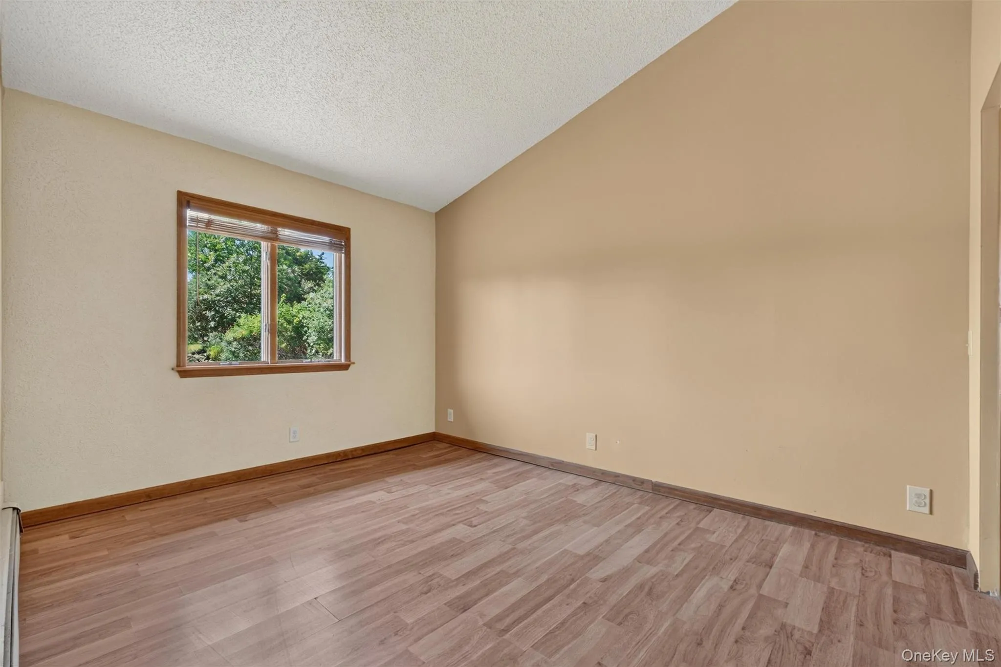 25 Red Mills Road, Shawangunk, NY, 3 Bedrooms Bedrooms, 8 Rooms Rooms,3 BathroomsBathrooms,Residential,For Rent,Red Mills,0,1023862 25 Red Mills Road, Shawangunk, NY, 3 Bedrooms Bedrooms, 8 Rooms Rooms,3 BathroomsBathrooms,Residential,For Rent,Red Mills,0,1023862