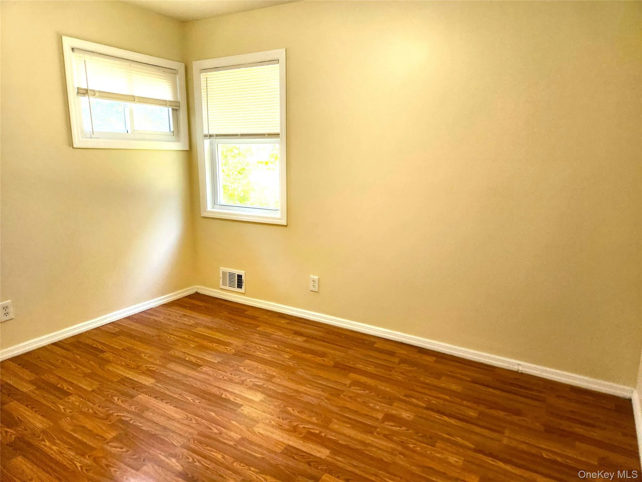 47 Pace Avenue, Brookhaven, NY, 4 Bedrooms Bedrooms, 6 Rooms Rooms,1 BathroomBathrooms,Residential,For Rent,Pace,0,1023865 47 Pace Avenue, Brookhaven, NY, 4 Bedrooms Bedrooms, 6 Rooms Rooms,1 BathroomBathrooms,Residential,For Rent,Pace,0,1023865