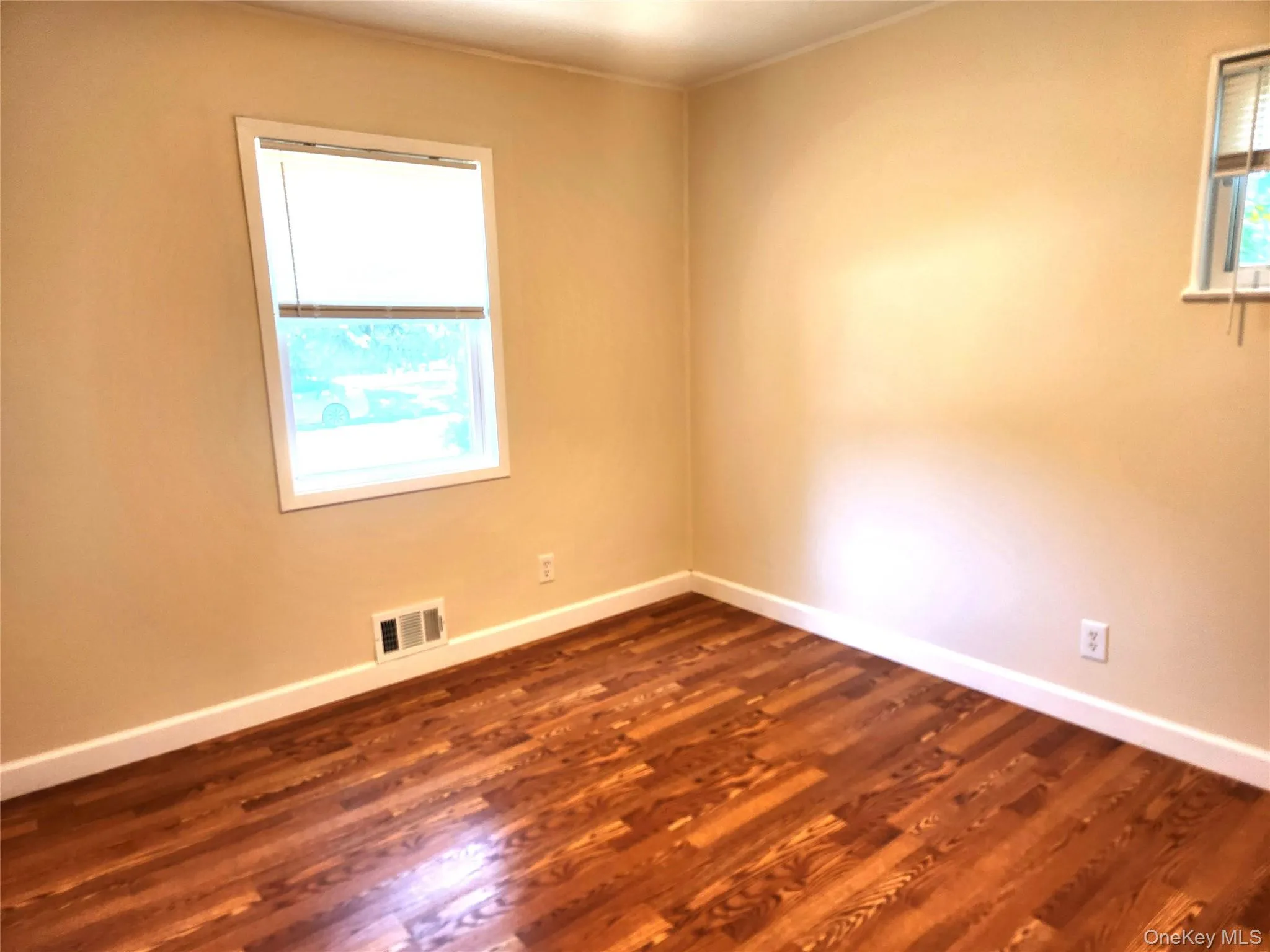 47 Pace Avenue, Brookhaven, NY, 4 Bedrooms Bedrooms, 6 Rooms Rooms,1 BathroomBathrooms,Residential,For Rent,Pace,0,1023865 47 Pace Avenue, Brookhaven, NY, 4 Bedrooms Bedrooms, 6 Rooms Rooms,1 BathroomBathrooms,Residential,For Rent,Pace,0,1023865