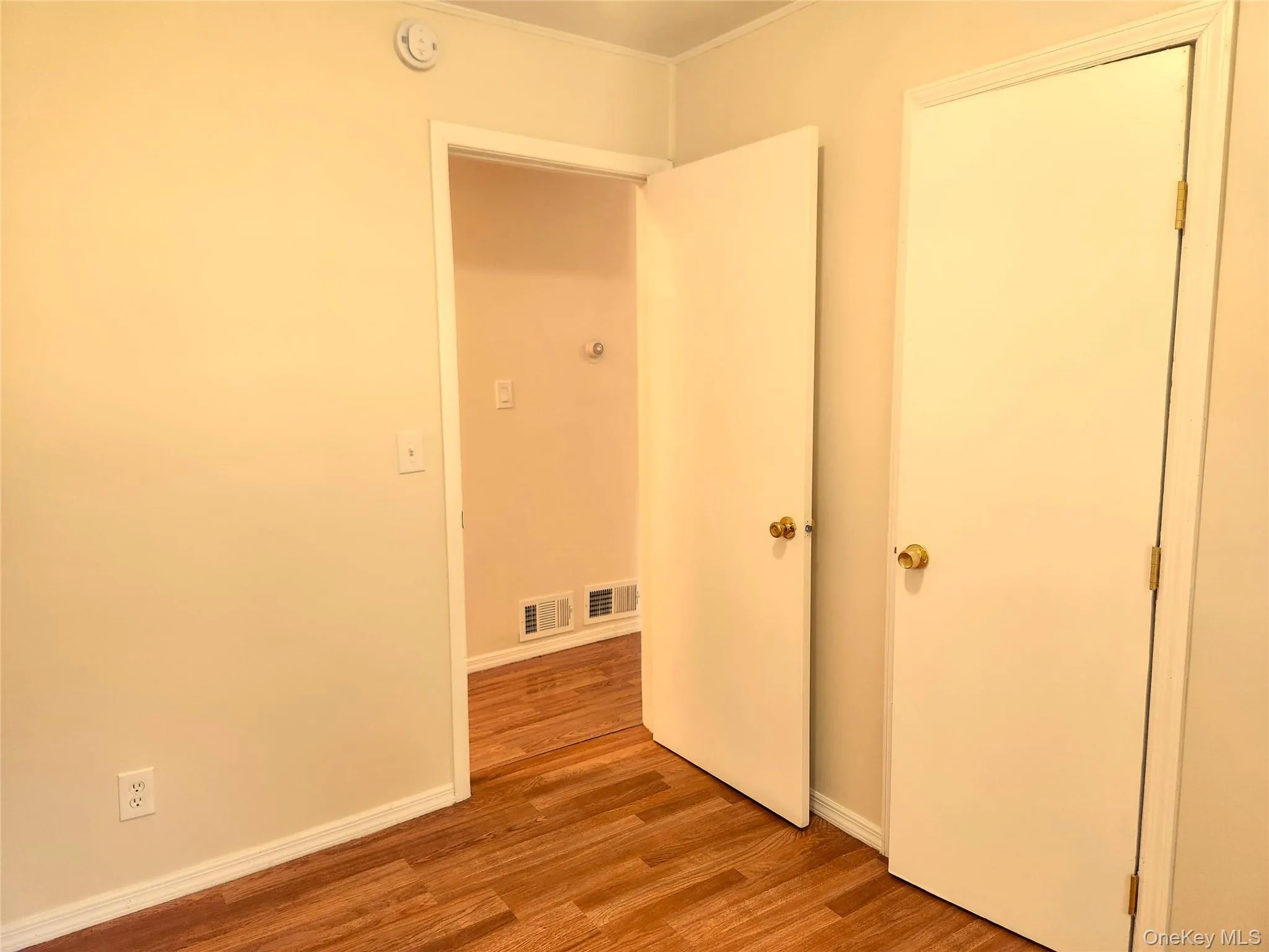 47 Pace Avenue, Brookhaven, NY, 4 Bedrooms Bedrooms, 6 Rooms Rooms,1 BathroomBathrooms,Residential,For Rent,Pace,0,1023865 47 Pace Avenue, Brookhaven, NY, 4 Bedrooms Bedrooms, 6 Rooms Rooms,1 BathroomBathrooms,Residential,For Rent,Pace,0,1023865