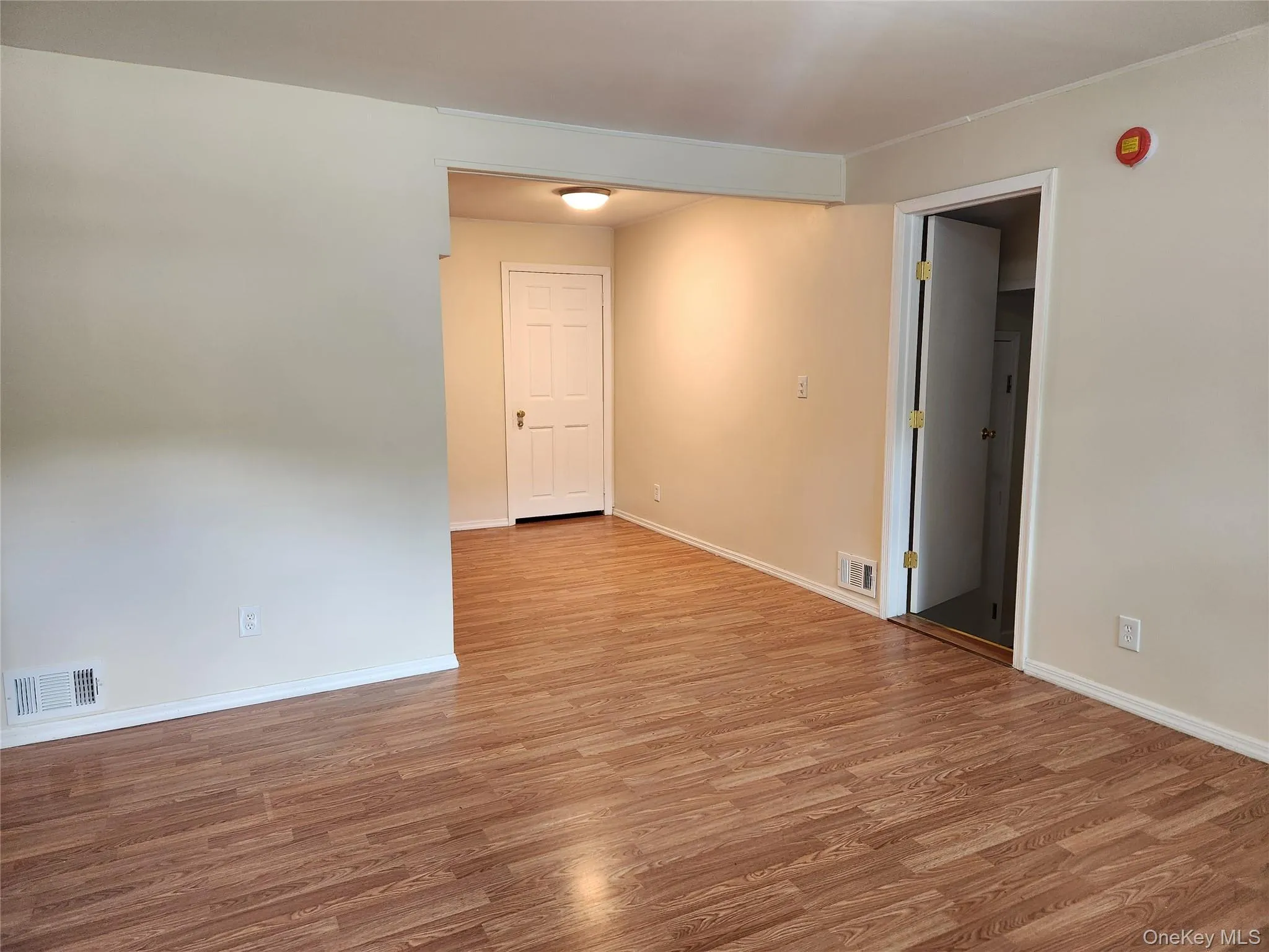 47 Pace Avenue, Brookhaven, NY, 4 Bedrooms Bedrooms, 6 Rooms Rooms,1 BathroomBathrooms,Residential,For Rent,Pace,0,1023865 47 Pace Avenue, Brookhaven, NY, 4 Bedrooms Bedrooms, 6 Rooms Rooms,1 BathroomBathrooms,Residential,For Rent,Pace,0,1023865