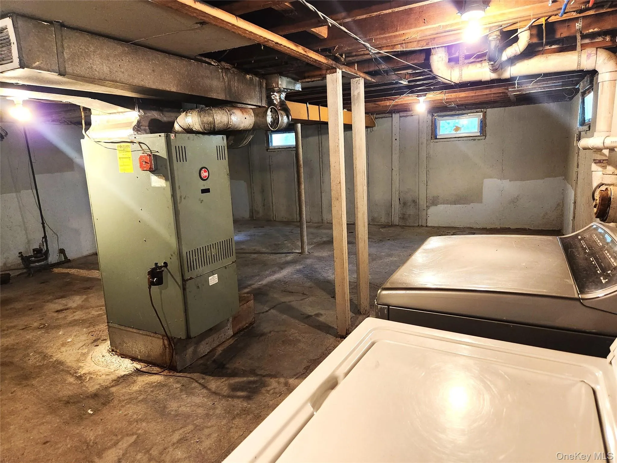 47 Pace Avenue, Brookhaven, NY, 4 Bedrooms Bedrooms, 6 Rooms Rooms,1 BathroomBathrooms,Residential,For Rent,Pace,0,1023865 47 Pace Avenue, Brookhaven, NY, 4 Bedrooms Bedrooms, 6 Rooms Rooms,1 BathroomBathrooms,Residential,For Rent,Pace,0,1023865